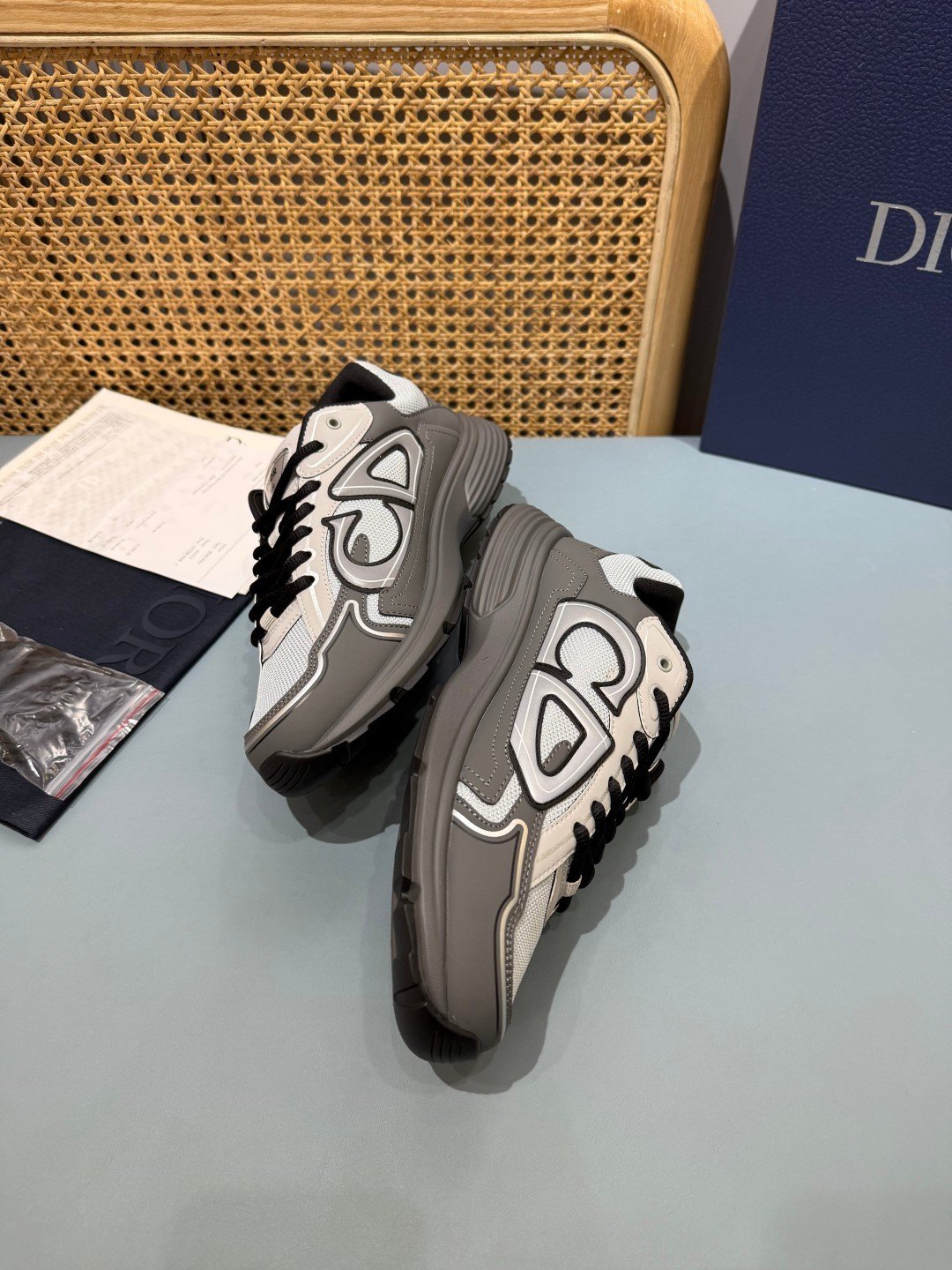 Sneakers B30 'Gris Anthracite et Blanc' — vue 16
