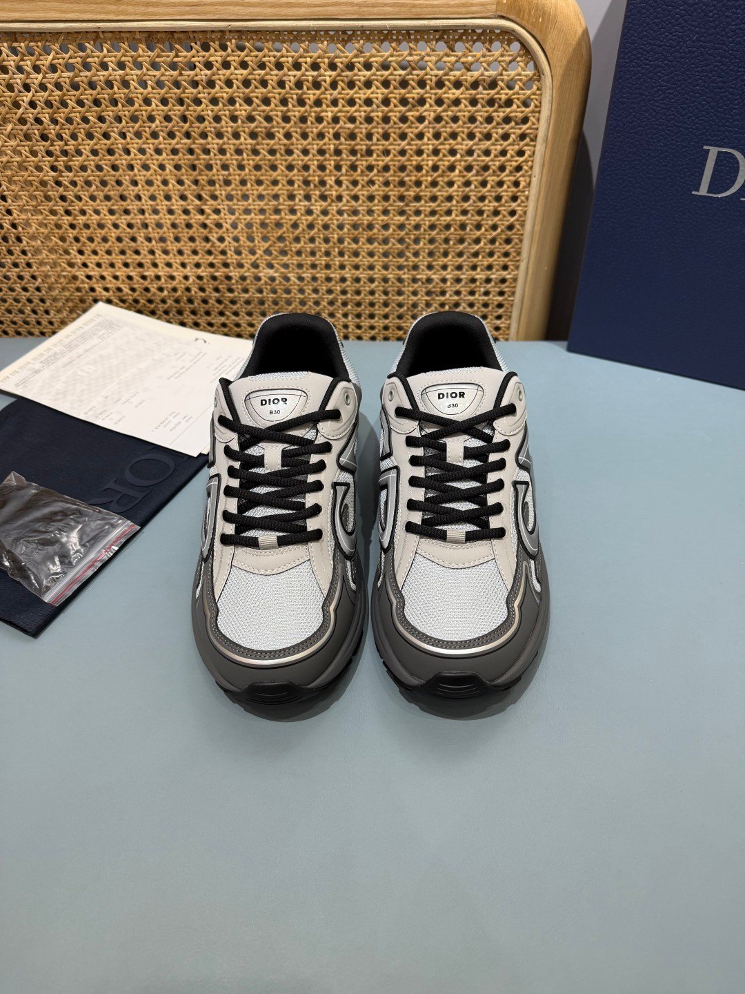 Sneakers B30 'Gris Anthracite et Blanc' — vue 19