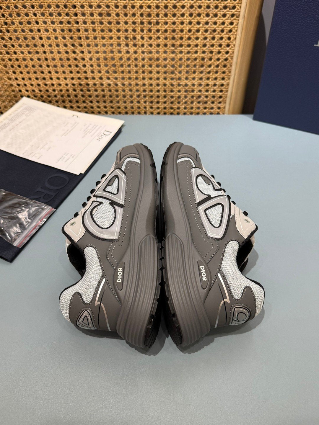 Sneakers B30 'Gris Anthracite et Blanc' — vue 21