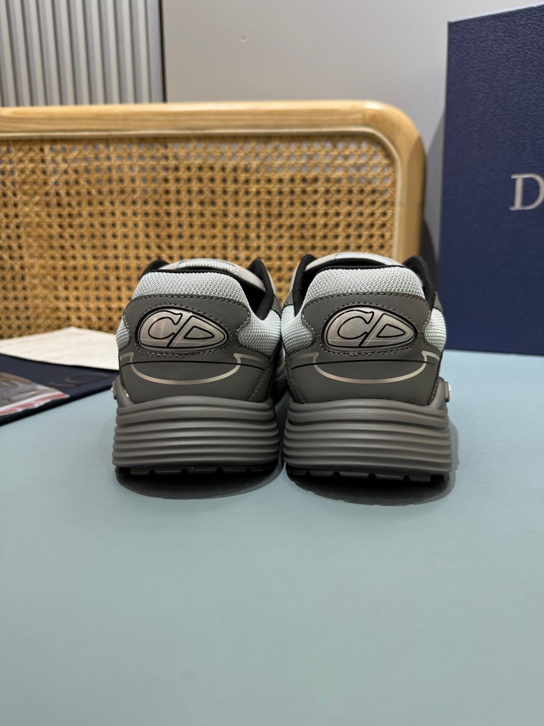 Sneakers B30 'Gris Anthracite et Blanc' — vue 22