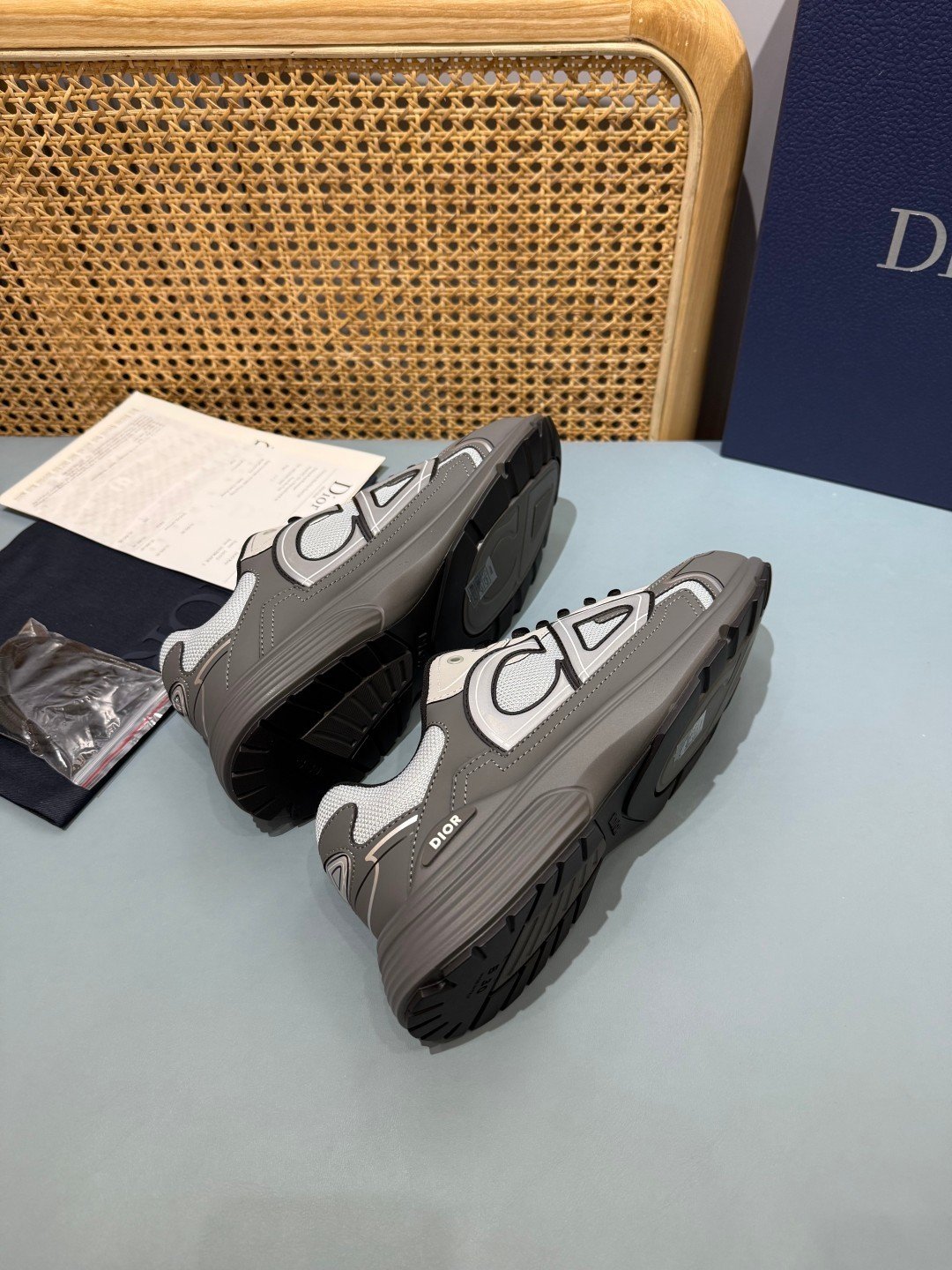 Sneakers B30 'Gris Anthracite et Blanc' — vue 24
