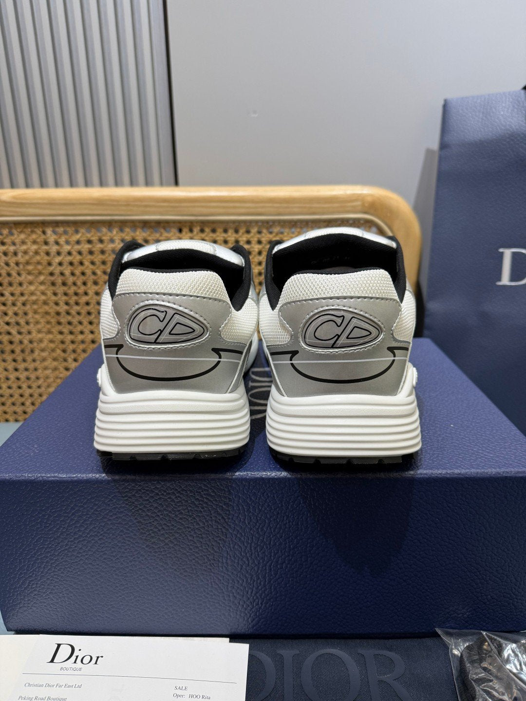 Sneakers B30 'Blanc Gris et Noir' — vue 4