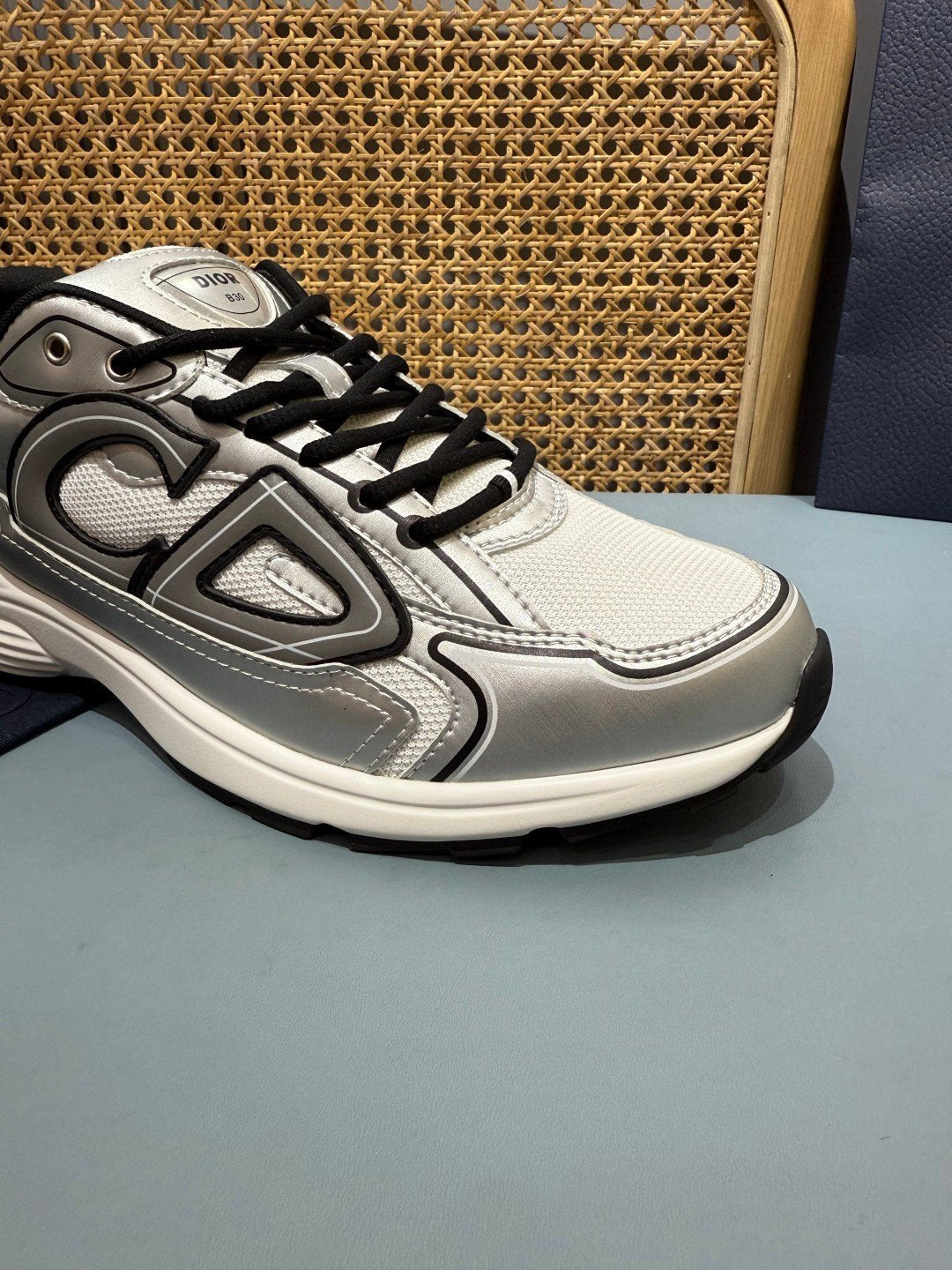 Sneakers B30 'Blanc Gris et Noir' — vue 9