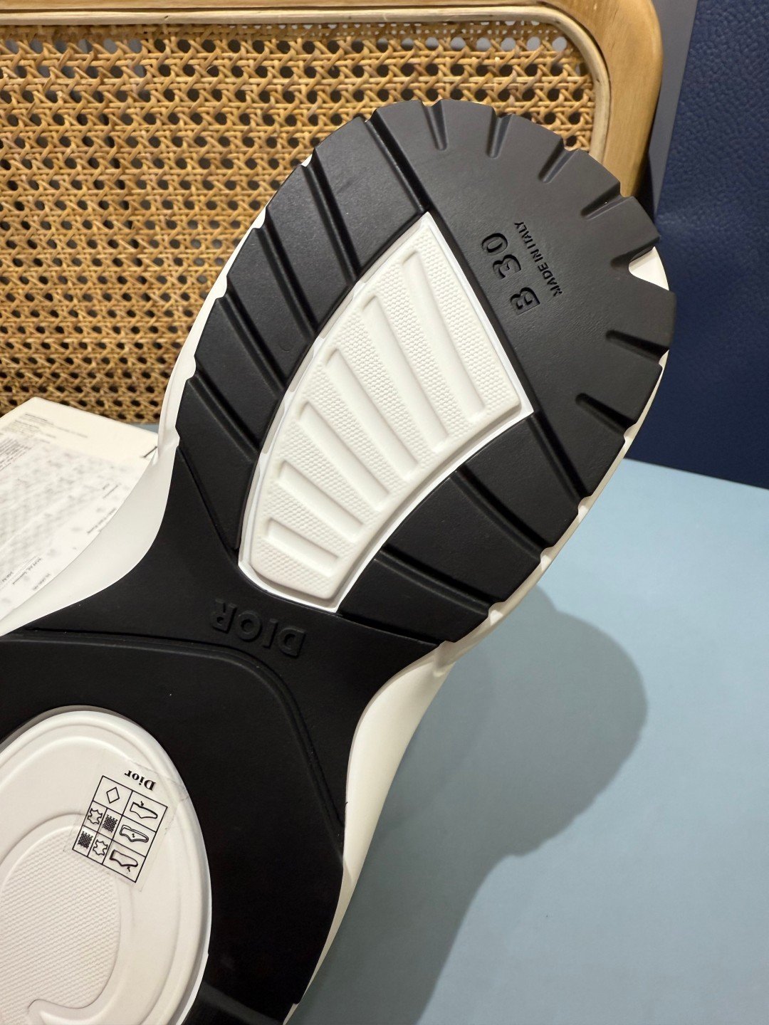 Sneakers B30 'Blanc Gris et Noir' — vue 11