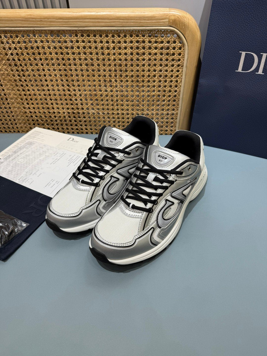 Sneakers B30 'Blanc Gris et Noir' — vue 16