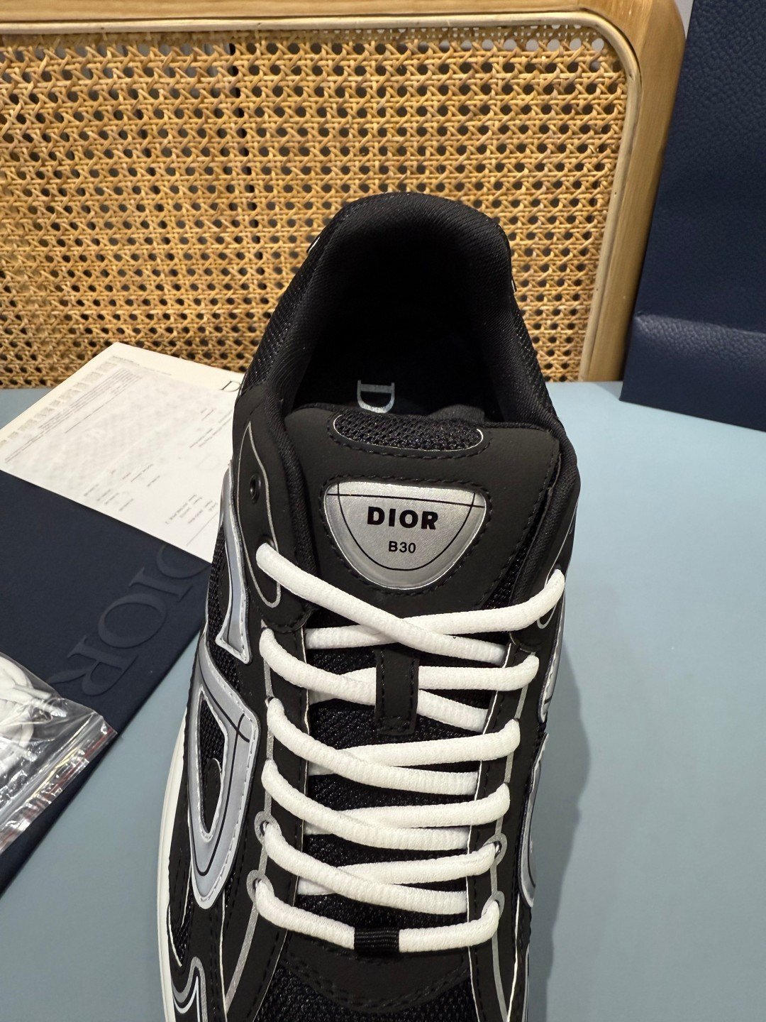 Sneakers B30 'Noir et Blanc' — vue 7