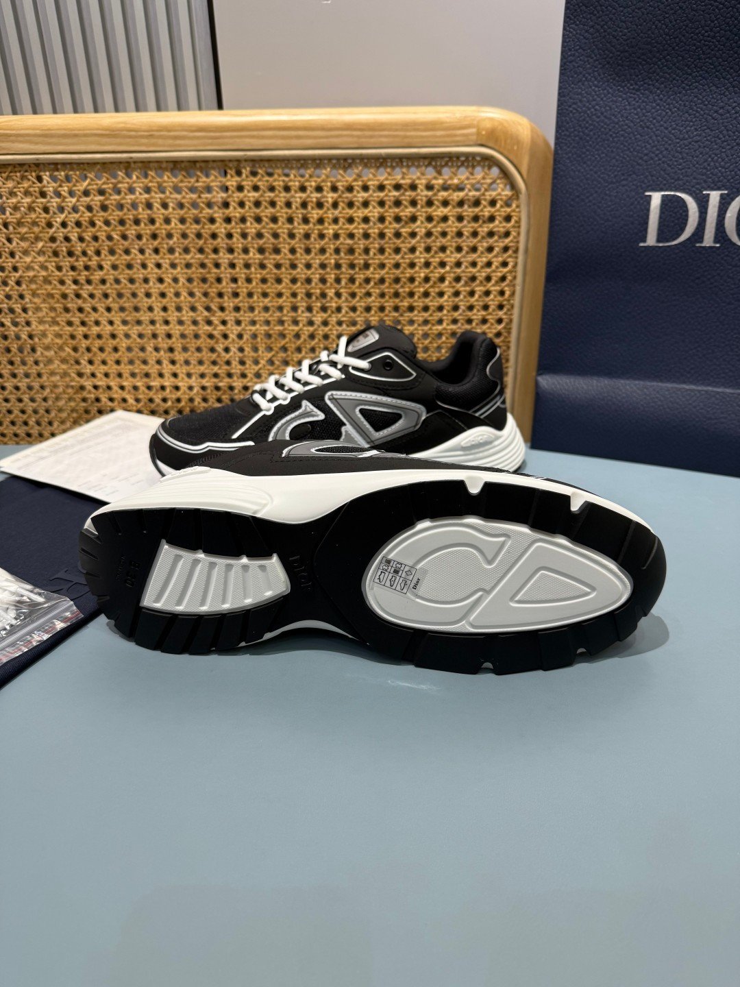 Sneakers B30 'Noir et Blanc' — vue 19