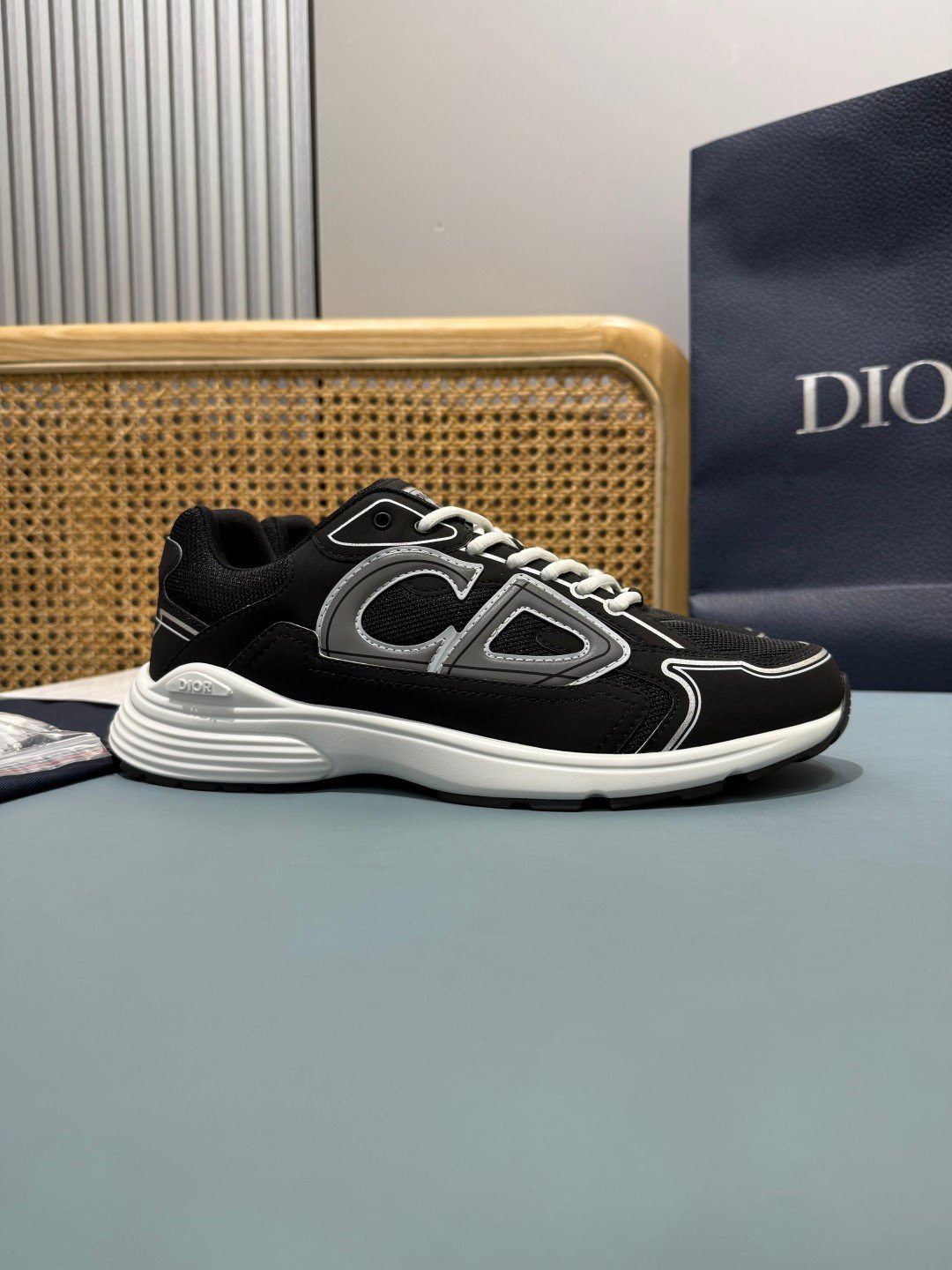 Sneakers B30 'Noir et Blanc' — vue 22