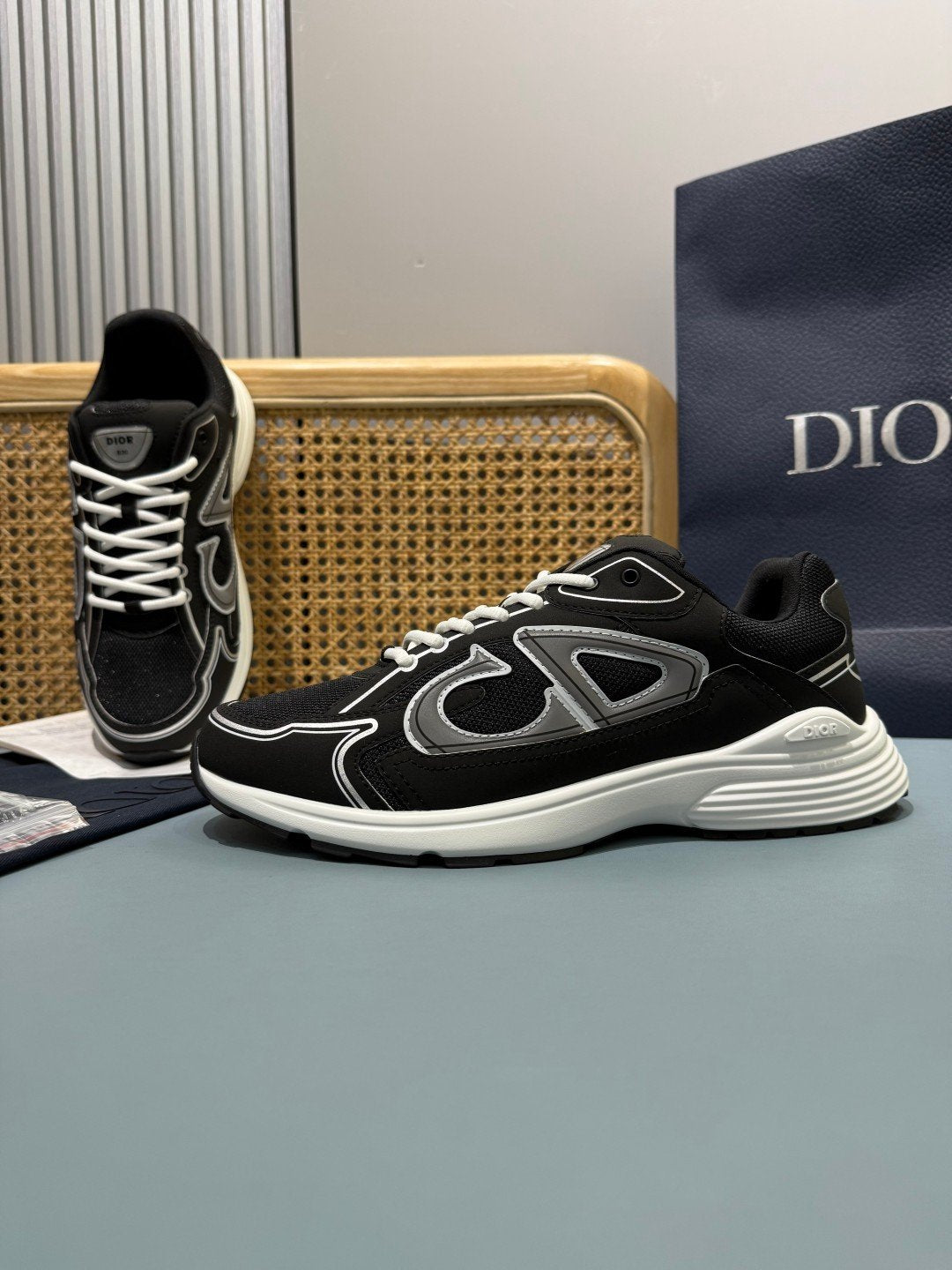 Sneakers B30 'Noir et Blanc' — vue 25