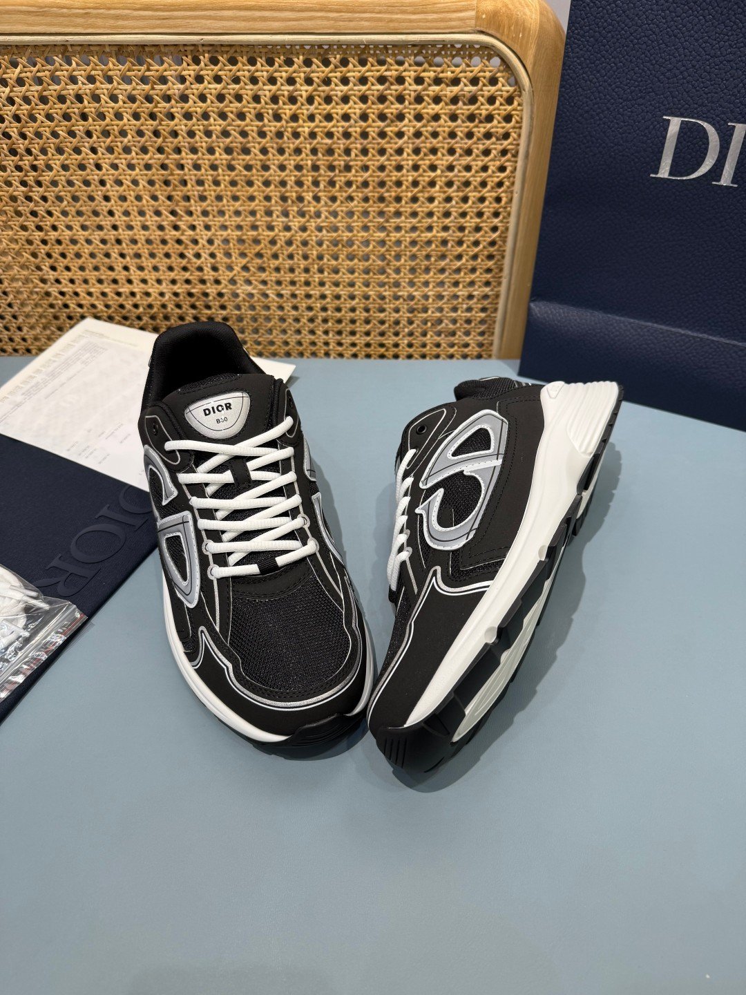 Sneakers B30 'Noir et Blanc' — vue 26