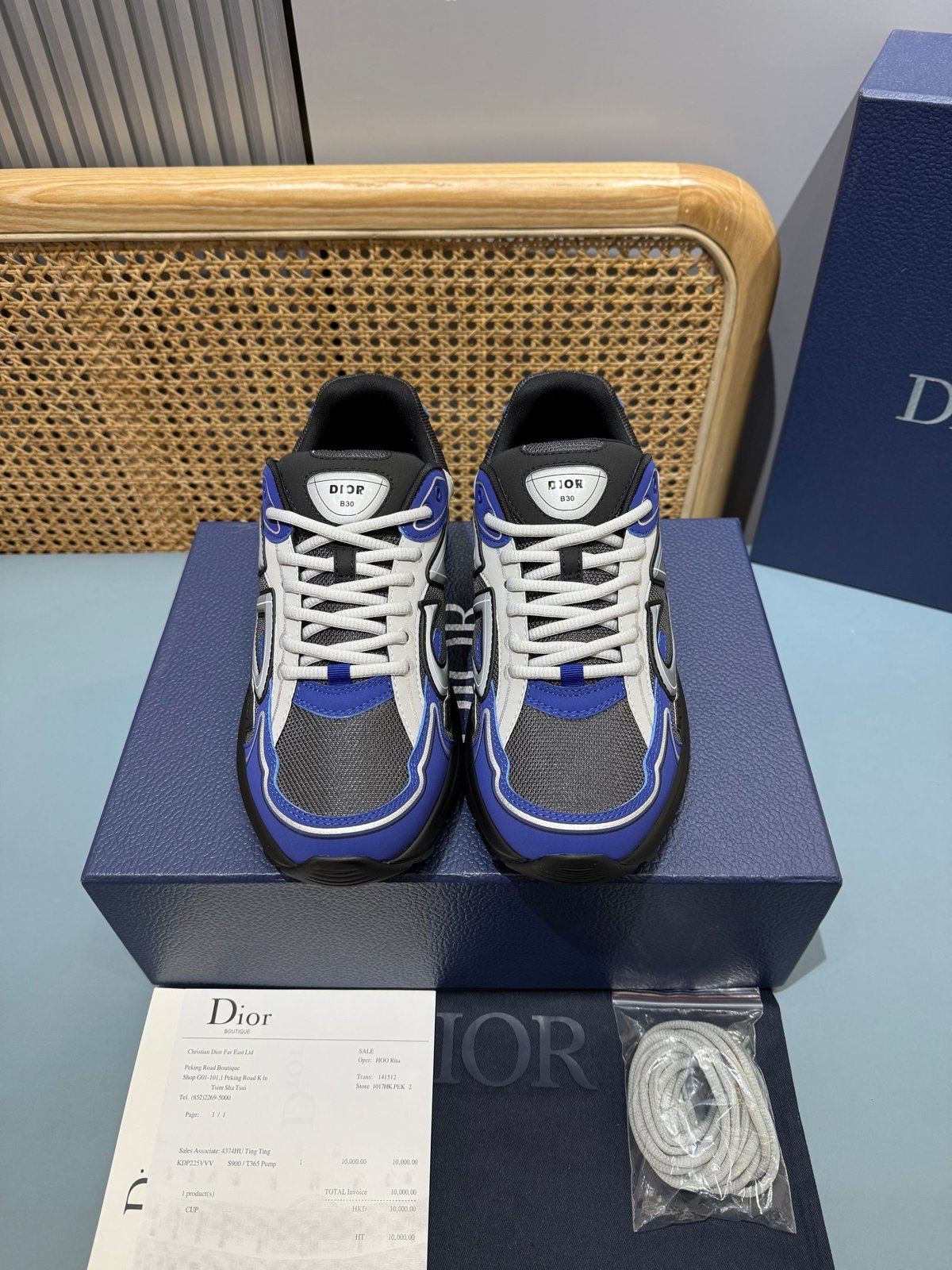 Sneakers B30 'Noir et Bleu Roi Semelle Noire' — vue 2