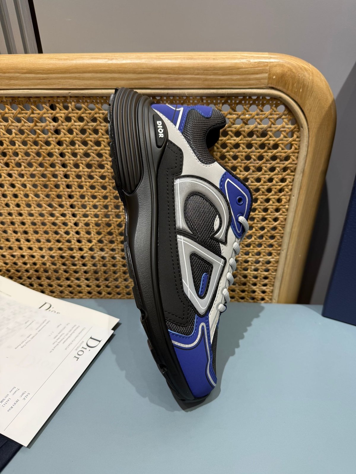 Sneakers B30 'Noir et Bleu Roi Semelle Noire' — vue 14