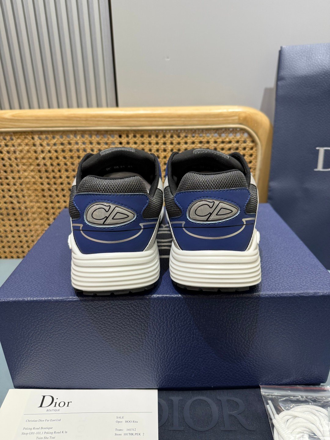 Sneakers B30 'Noir et Bleu Roi' — vue 4