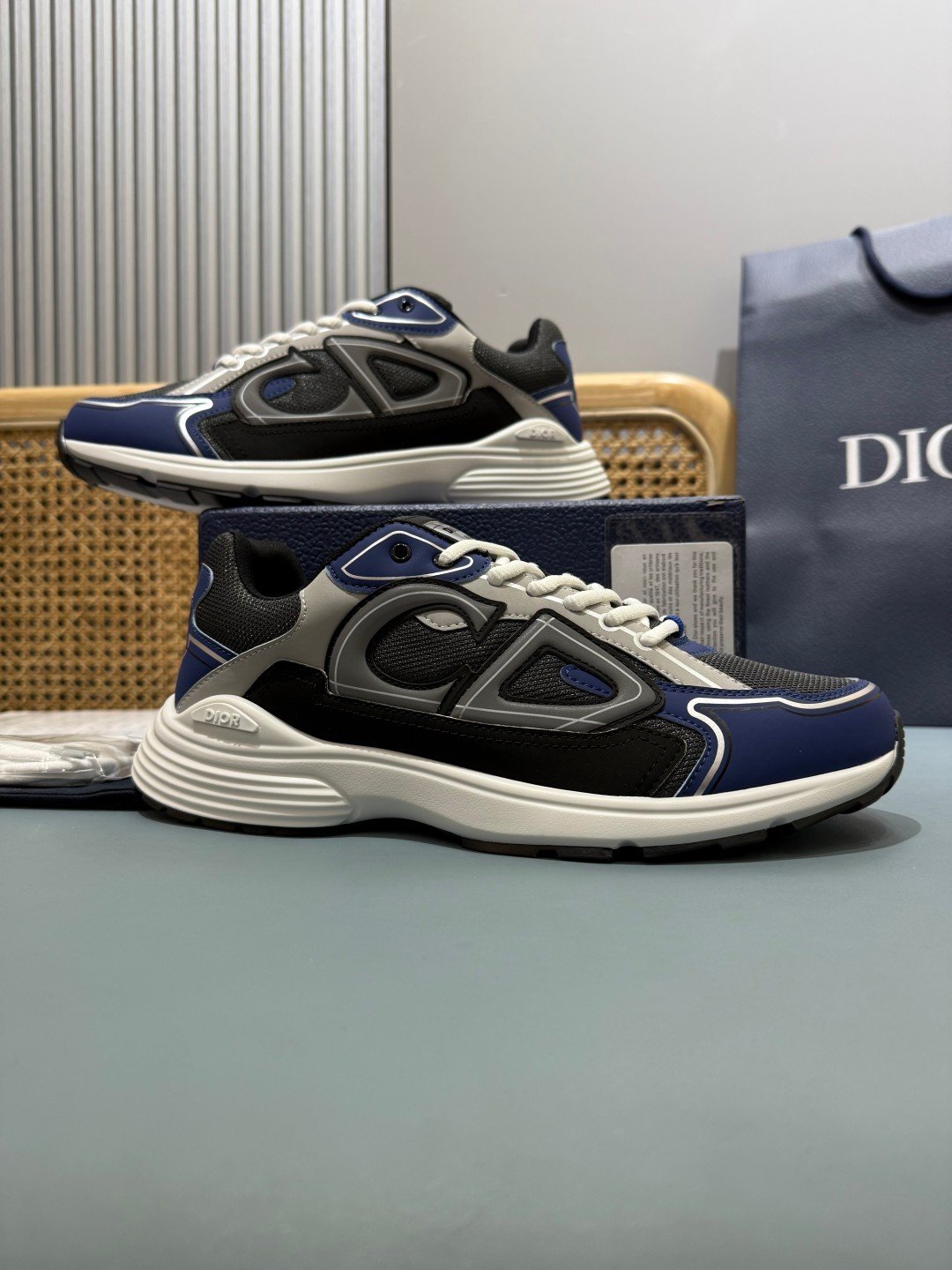 Sneakers B30 'Noir et Bleu Roi' — vue 5