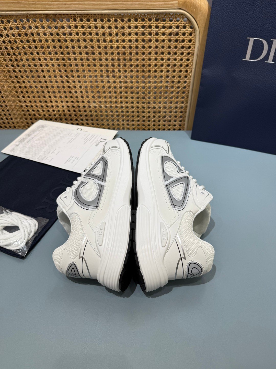 Sneakers B30 'Blanc et Argent' — vue 21