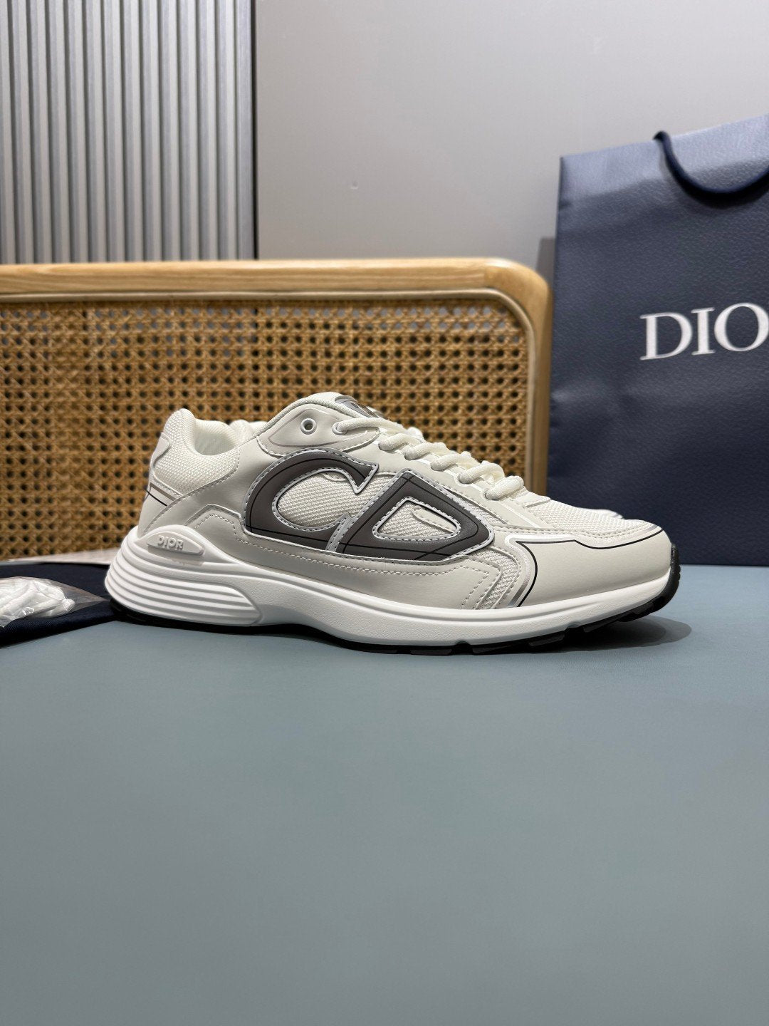 Sneakers B30 'Blanc et Argent' — vue 23