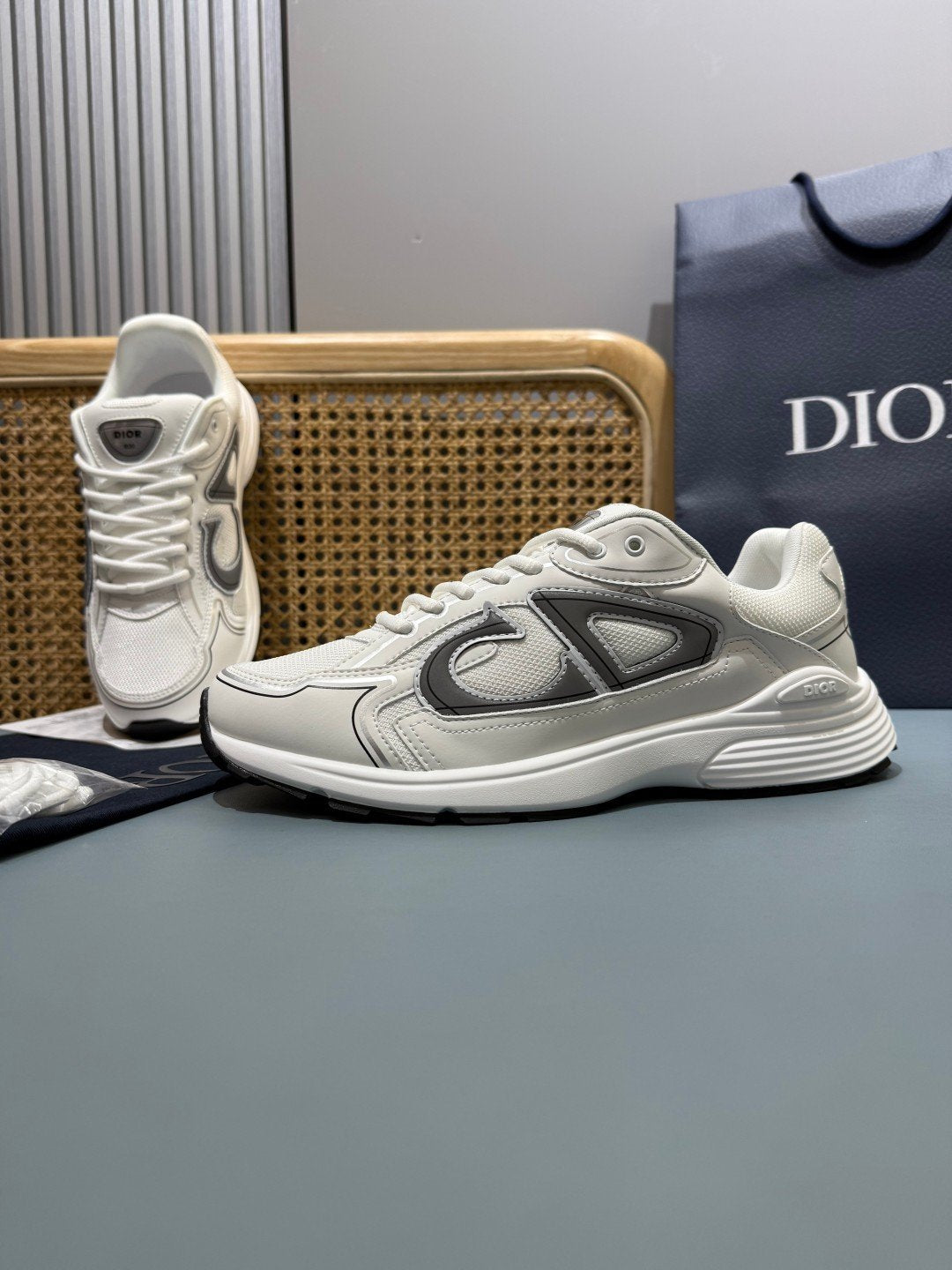 Sneakers B30 'Blanc et Argent' — vue 26