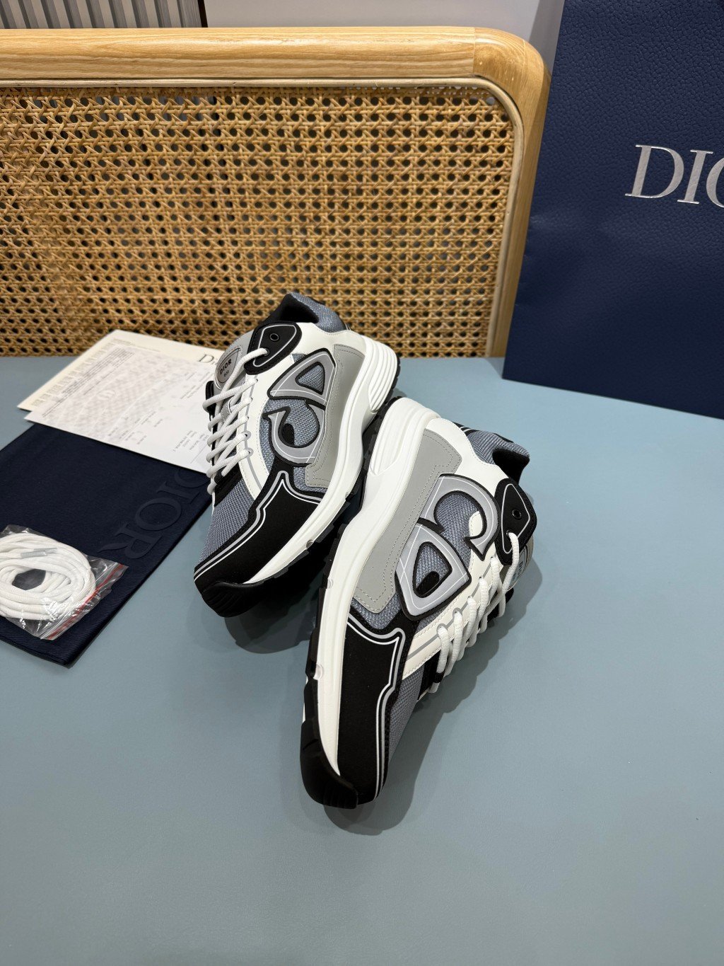 Sneakers B30 'Noir Gris et Blanc' — vue 21