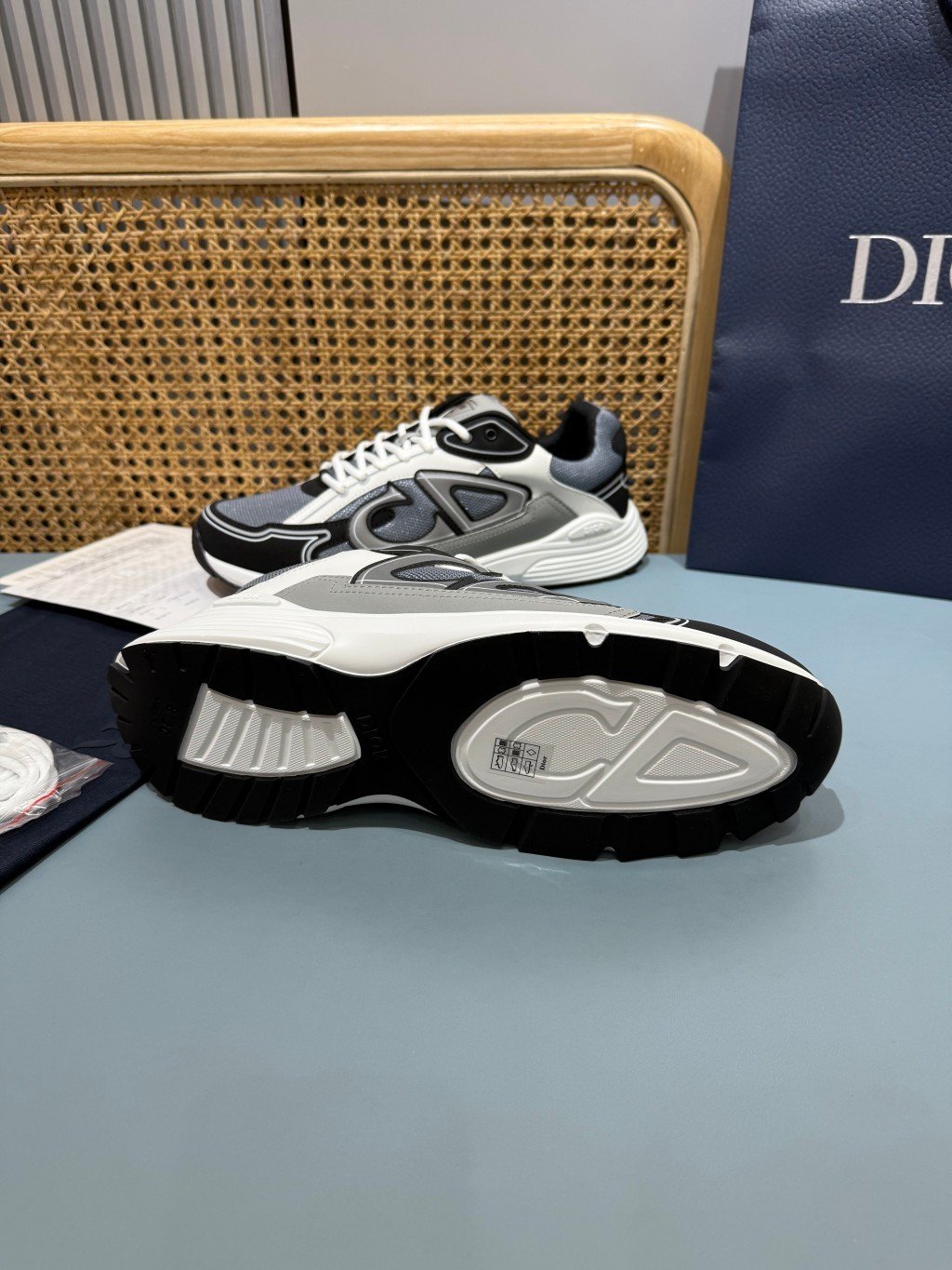 Sneakers B30 'Noir Gris et Blanc' — vue 25