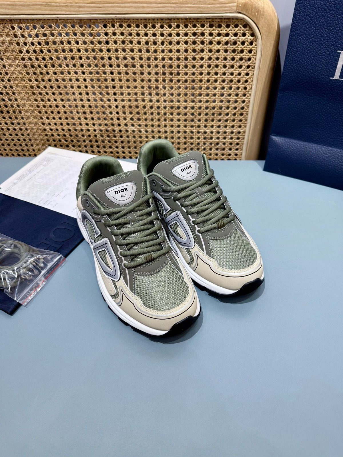Sneakers B30 'Kaki et Blanc' — vue 16