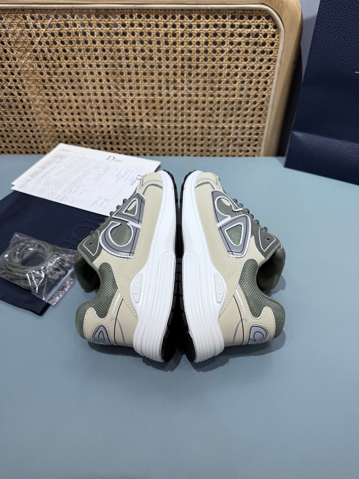 Sneakers B30 'Kaki et Blanc' — vue 19