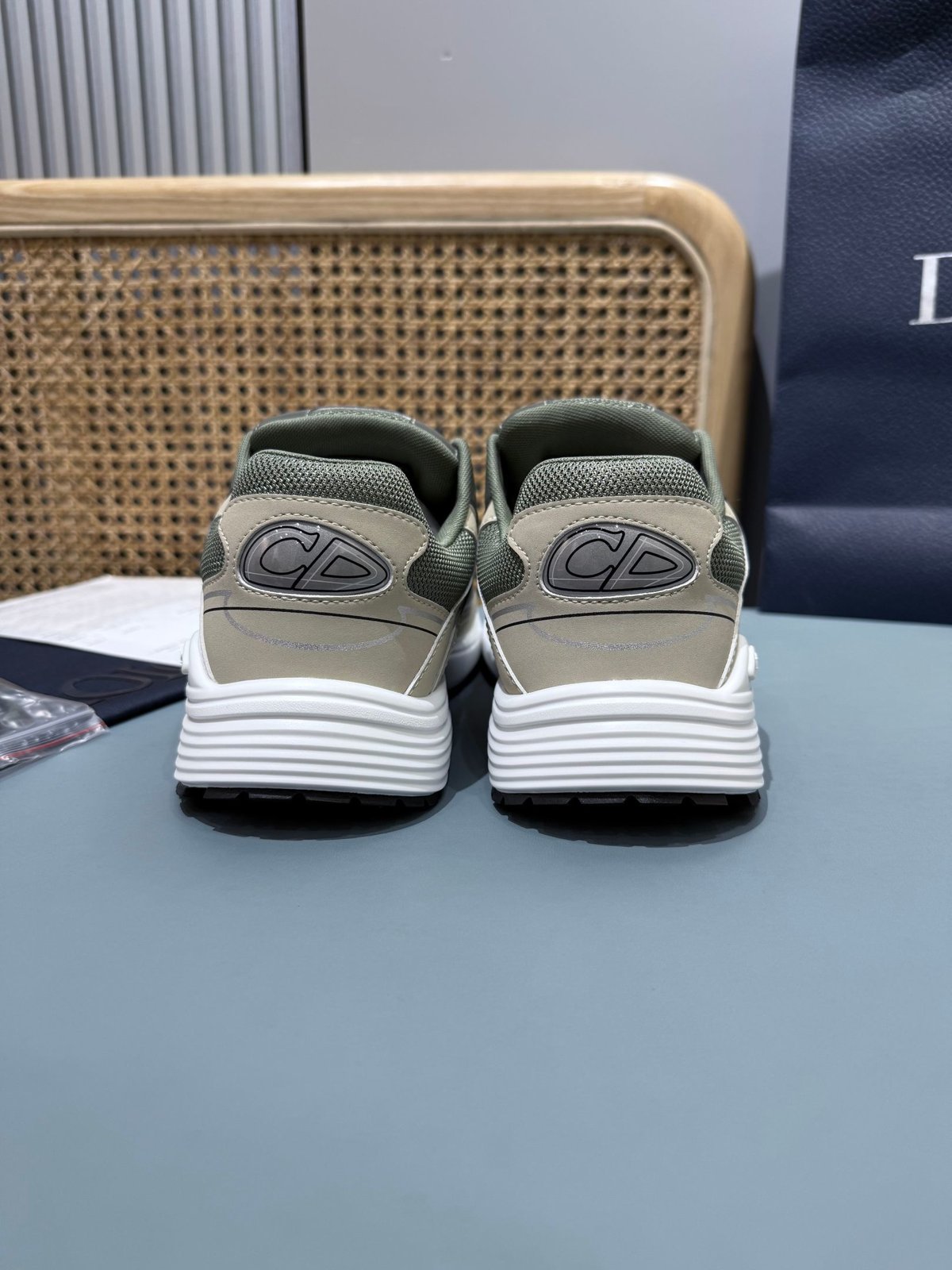 Sneakers B30 'Kaki et Blanc' — vue 20