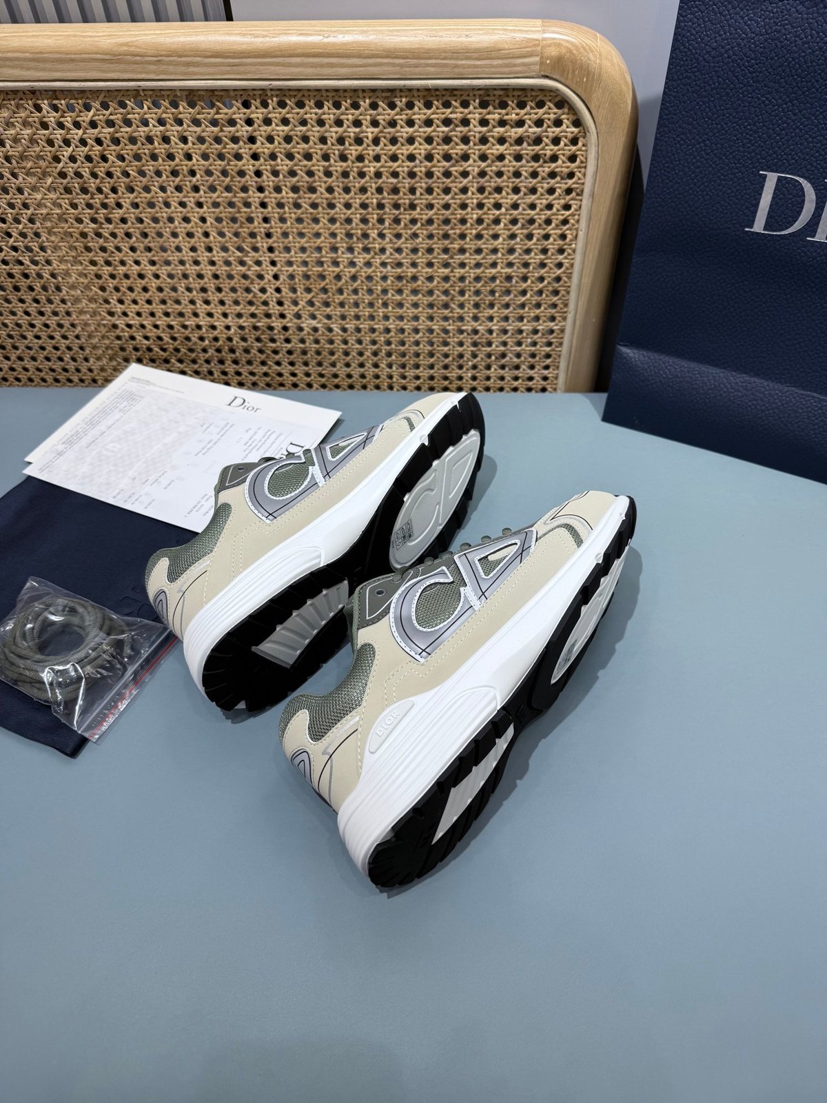 Sneakers B30 'Kaki et Blanc' — vue 22