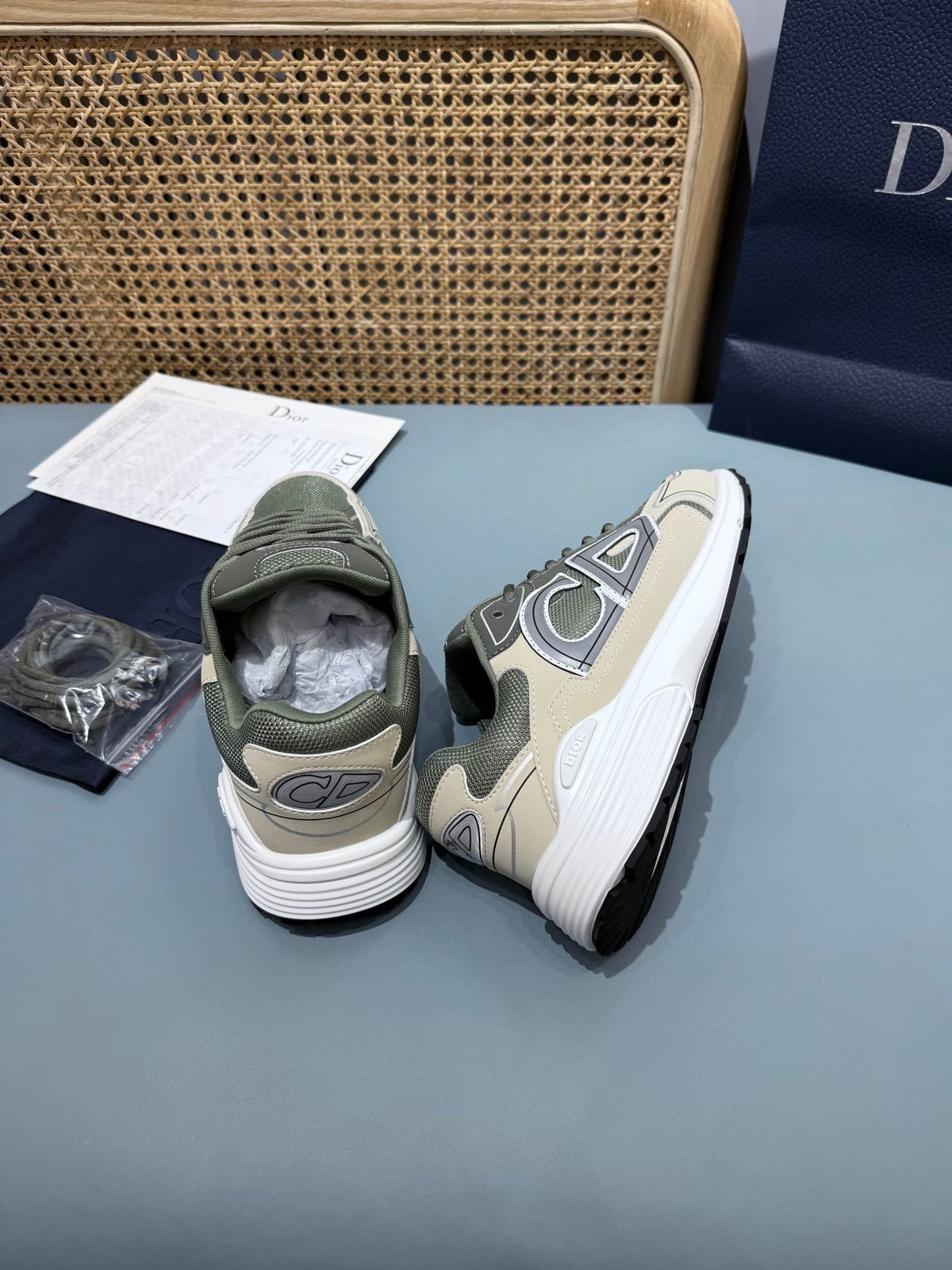Sneakers B30 'Kaki et Blanc' — vue 23