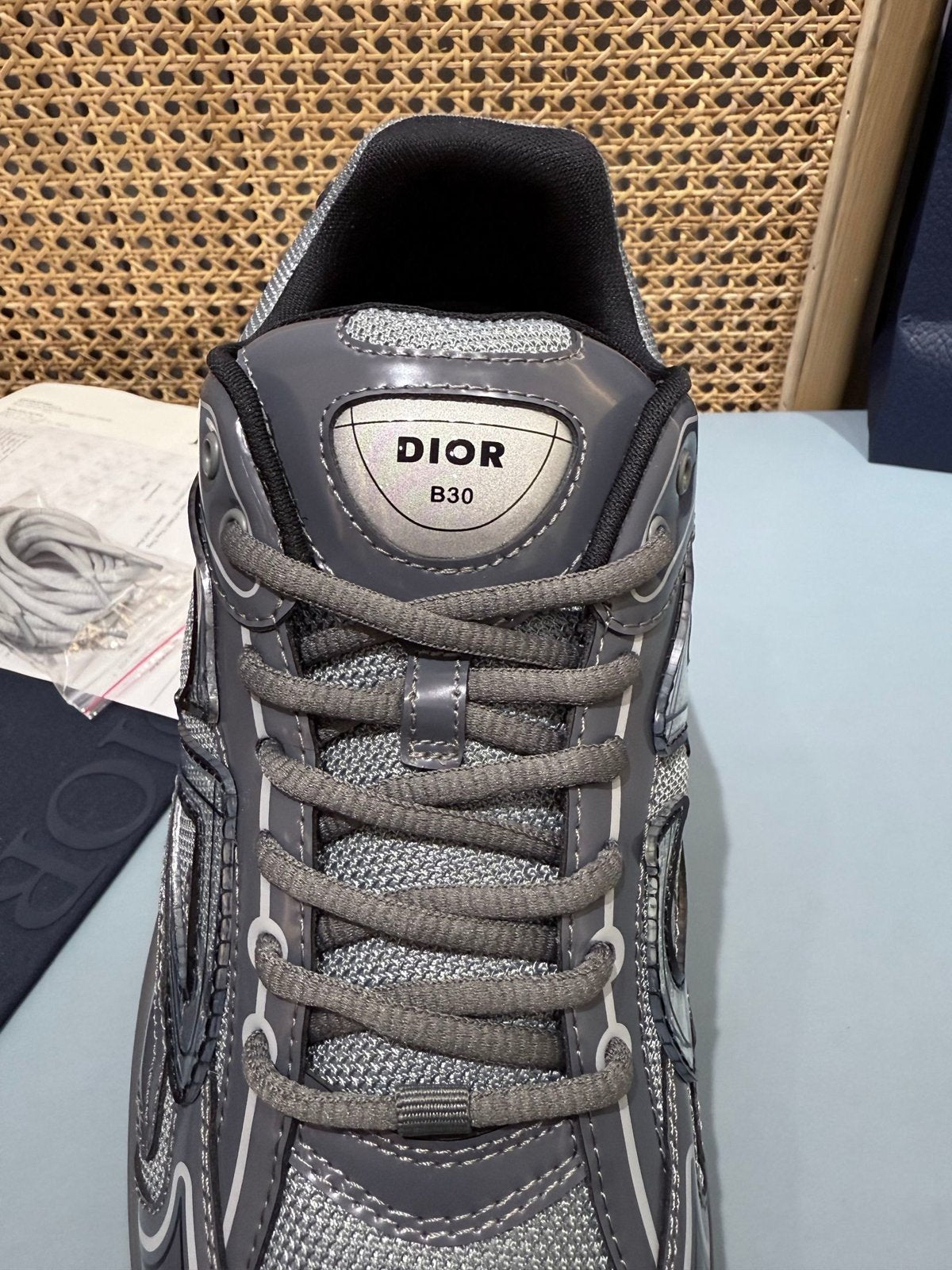 Sneakers B30 'Gris Graphite' — vue 6