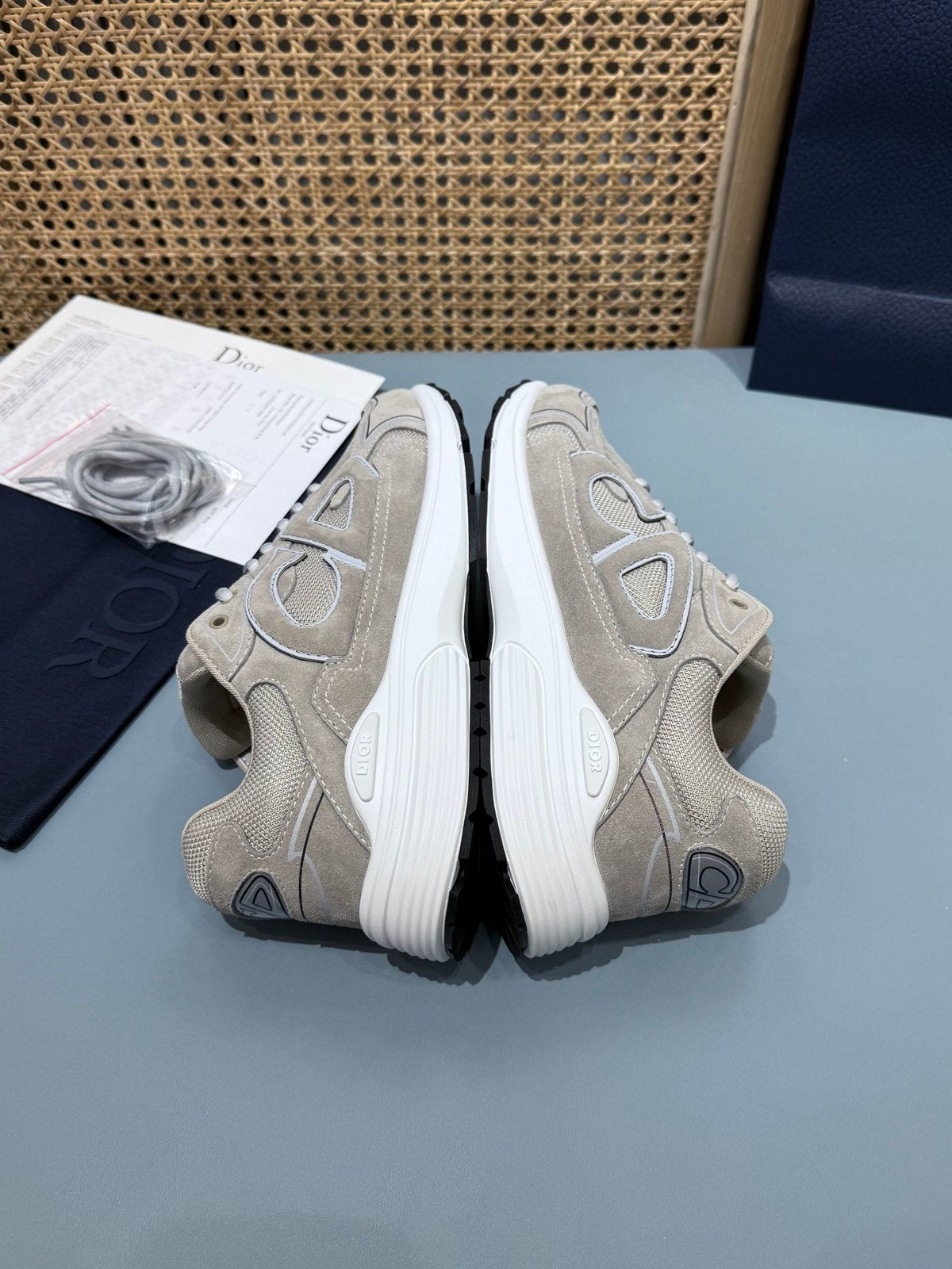 Sneakers B30 'Taupe' — vue 19
