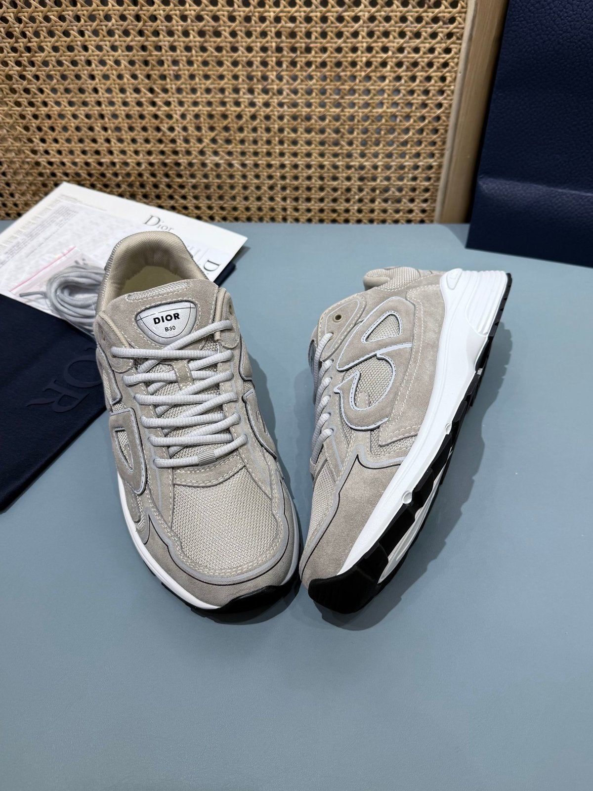 Sneakers B30 'Taupe' — vue 25