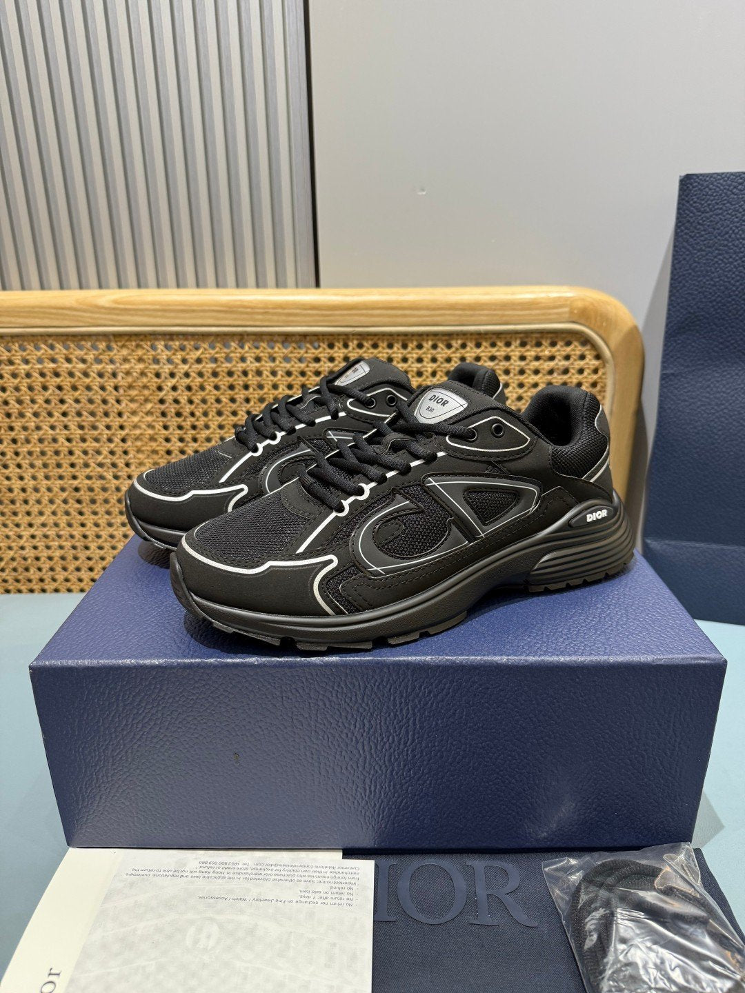 Sneakers B30 'Noir Liseré Blanc' — vue 3