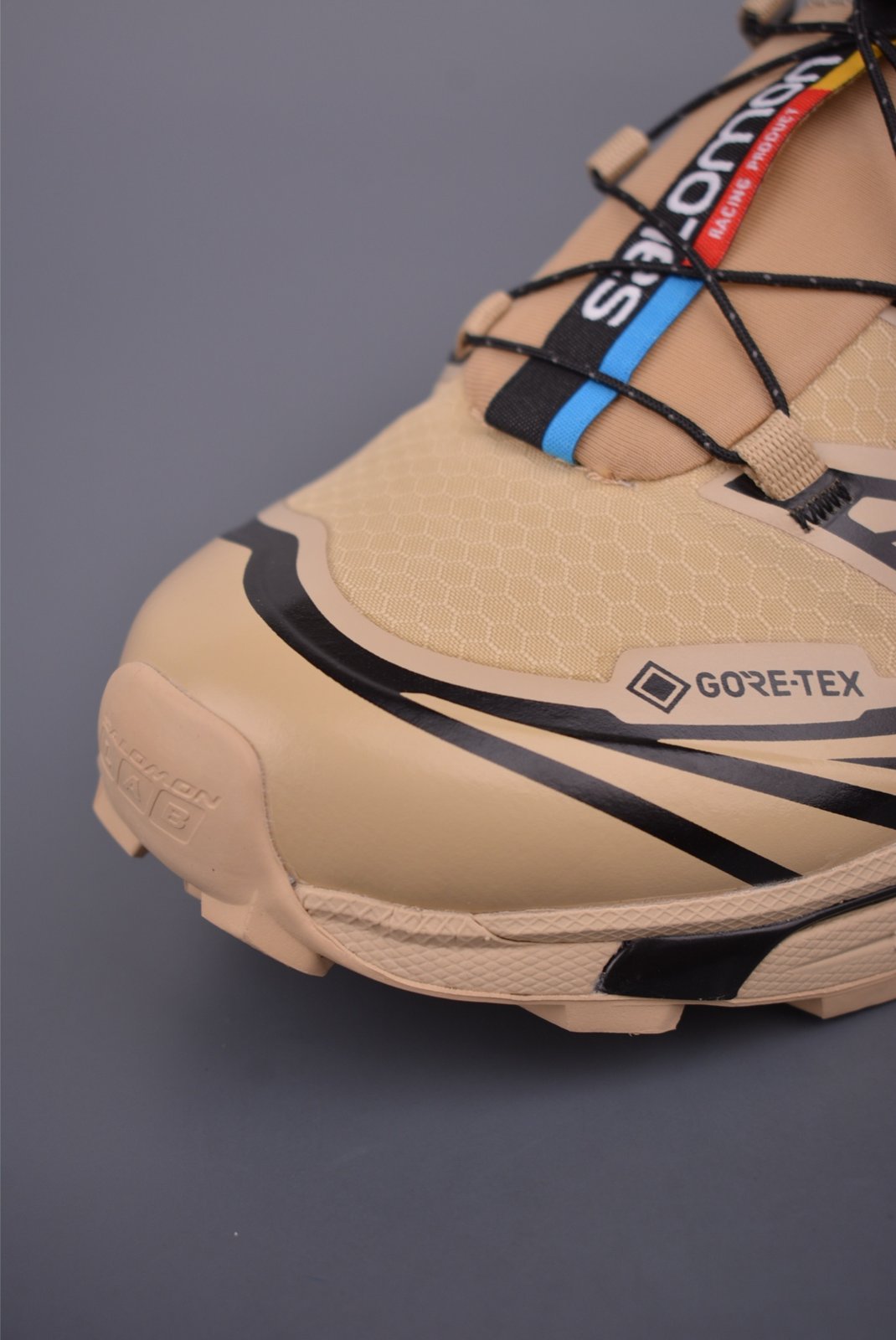 Sneakers XT-6 GTX 'Khaki' — vue 3