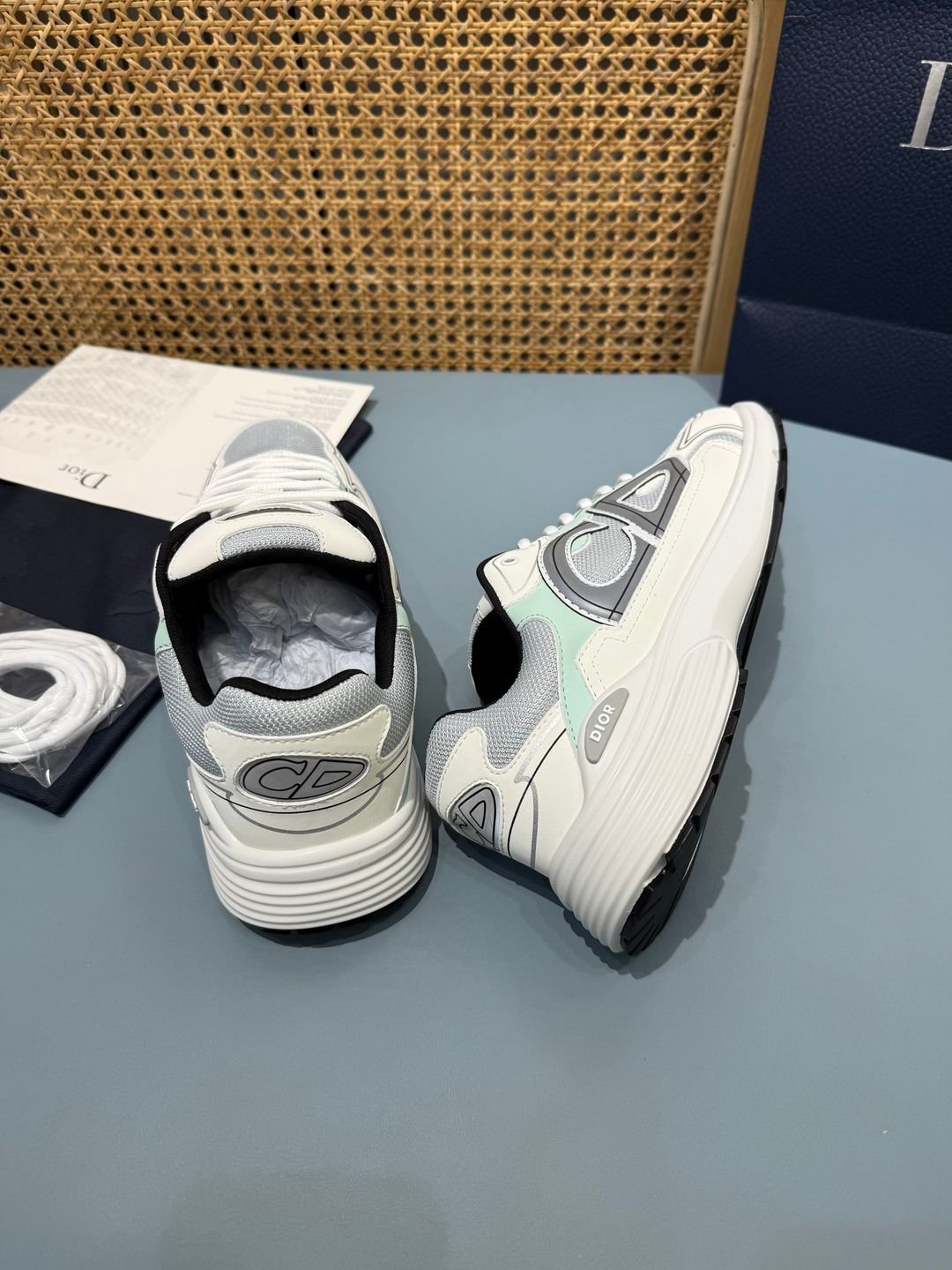 Sneakers B30 'Blanc et Vert Menthe' — vue 23