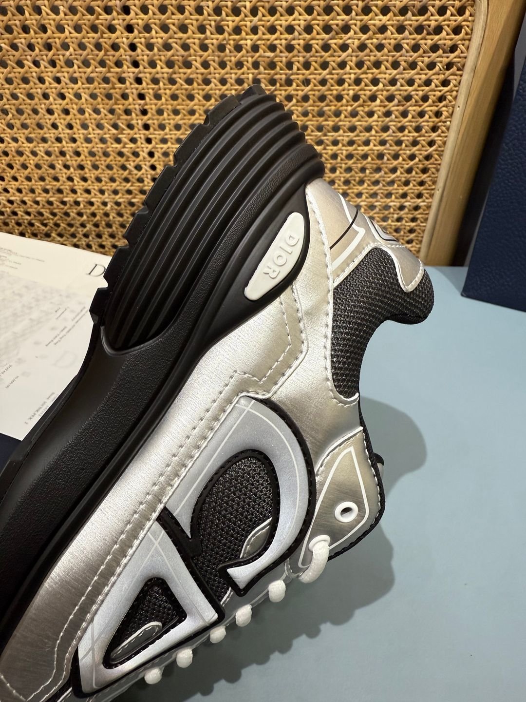 Sneakers B30 'Argent et Noir' — vue 13