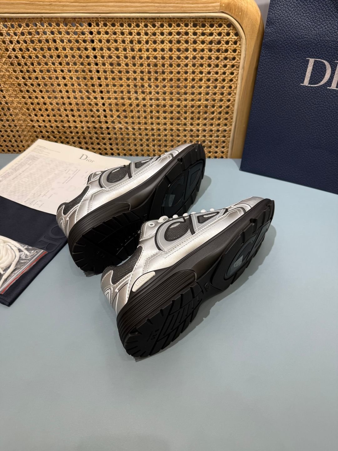 Sneakers B30 'Argent et Noir' — vue 24