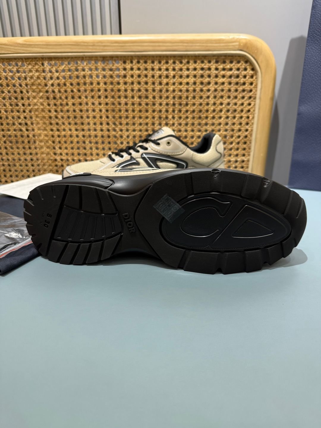 Sneakers B30 'Beige et Noir' — vue 18