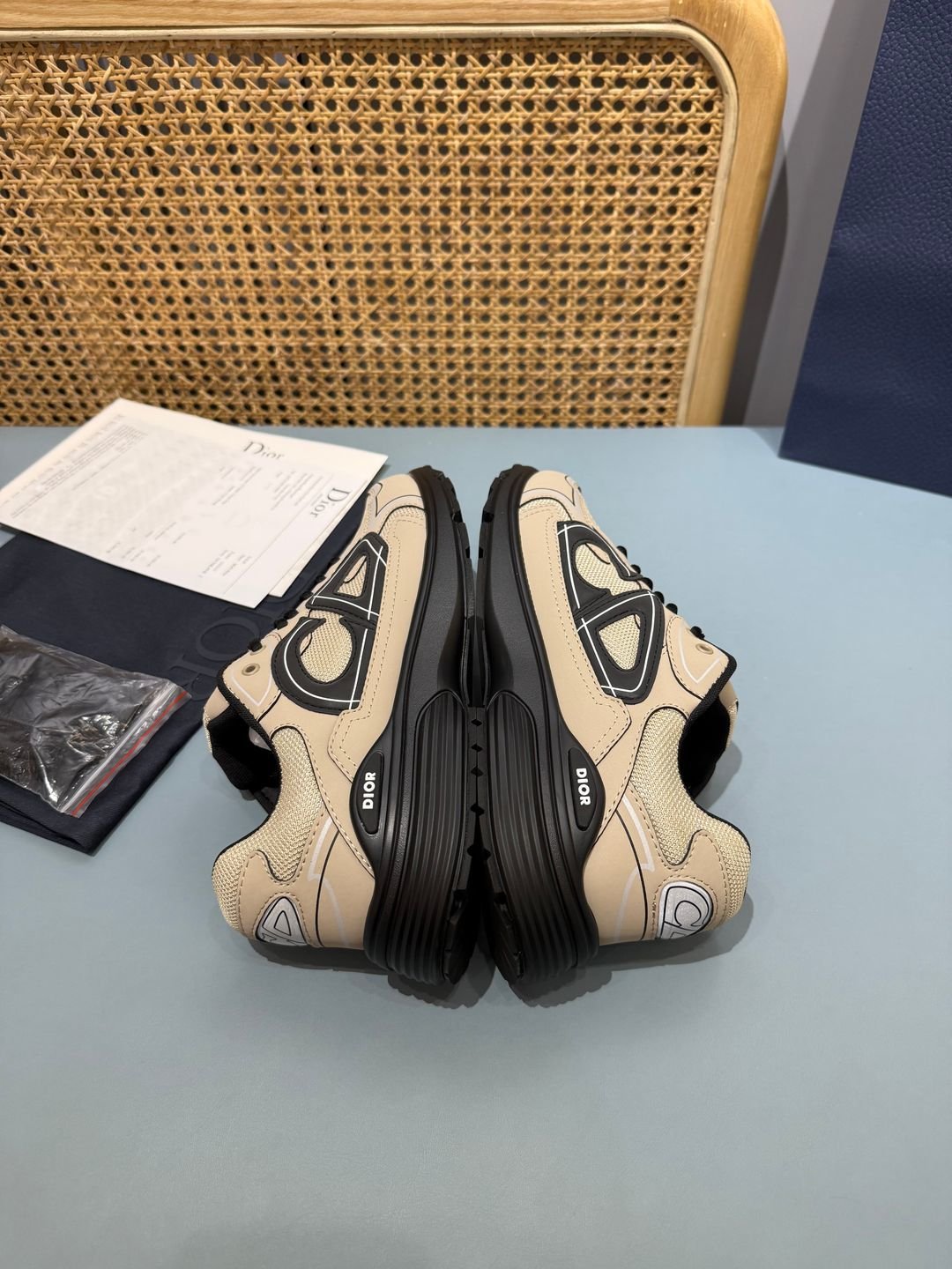 Sneakers B30 'Beige et Noir' — vue 19