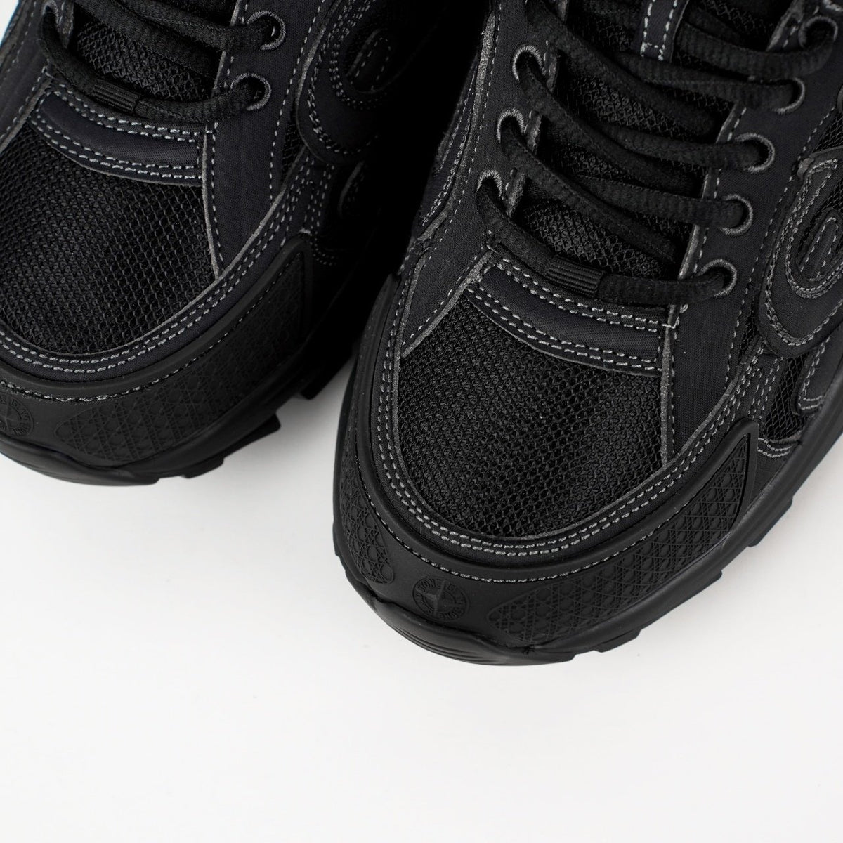 Sneakers B30 'Triple Noir' — vue 9