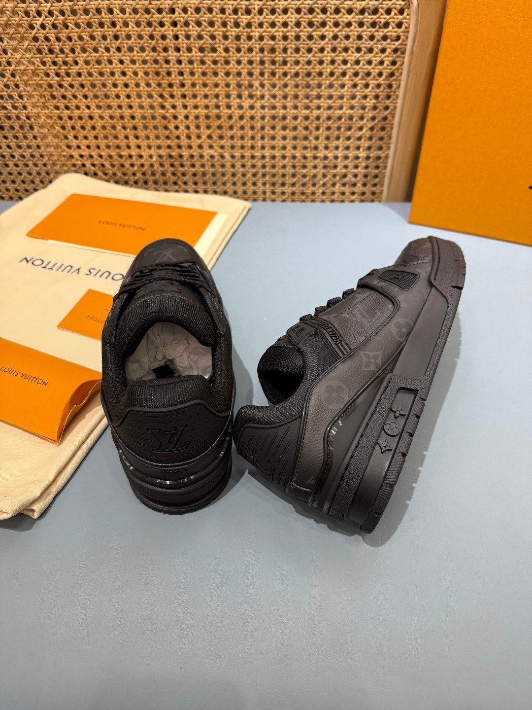 Sneakers Trainer 'Noir Absolu' — vue 23