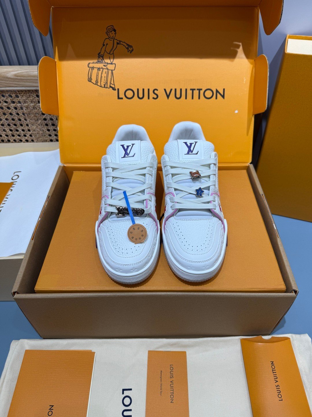 Sneakers Trainer 'Blanc Rouge #5L' — vue 5