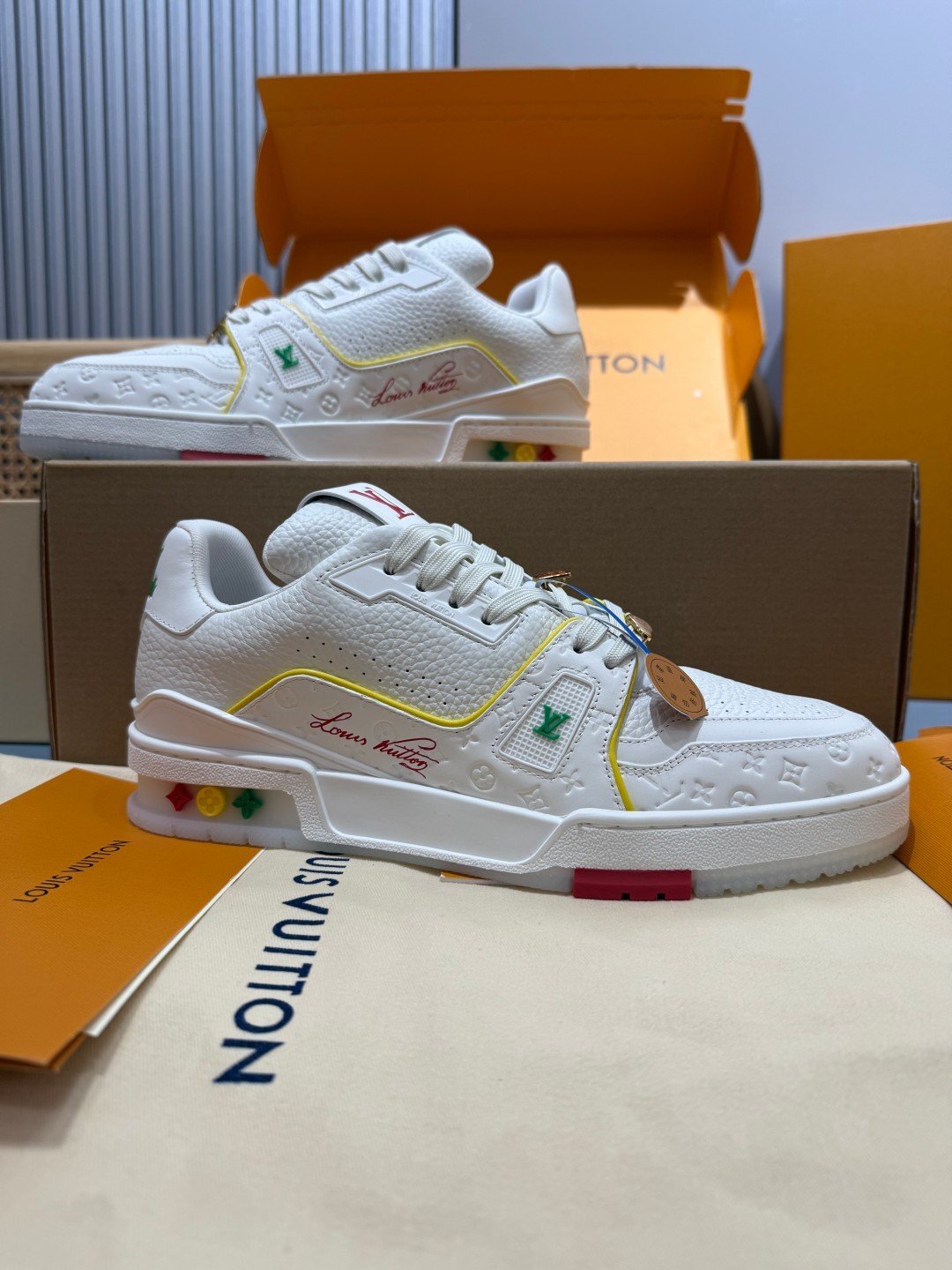 Sneakers Trainer 'Blanc Multicolore Brodé' — vue 5