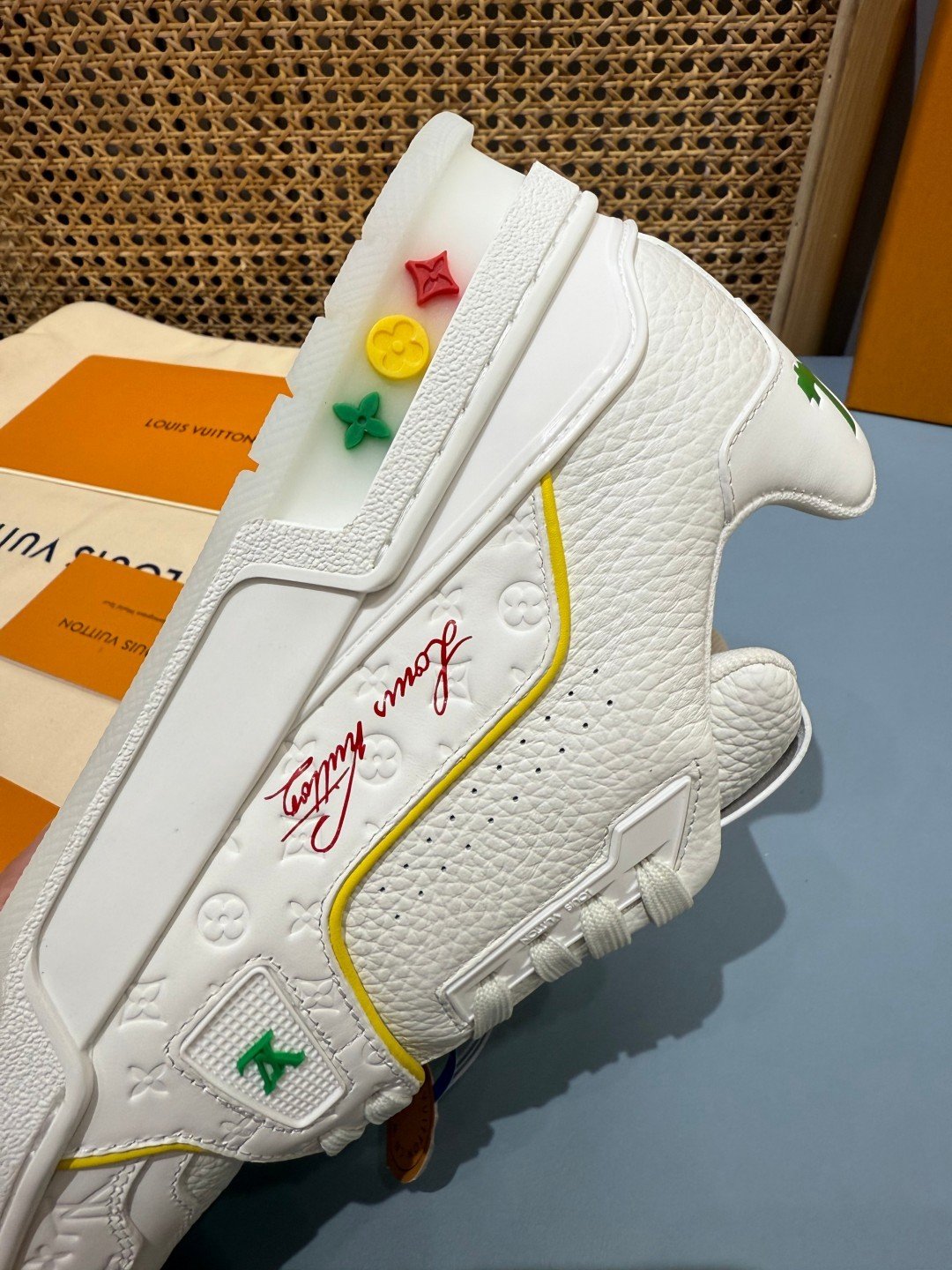 Sneakers Trainer 'Blanc Multicolore Brodé' — vue 13
