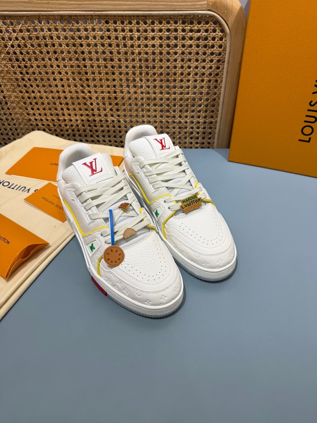 Sneakers Trainer 'Blanc Multicolore Brodé' — vue 18