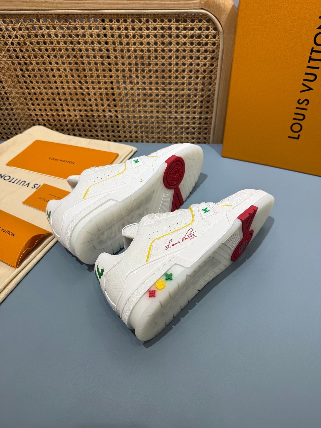 Sneakers Trainer 'Blanc Multicolore Brodé' — vue 24