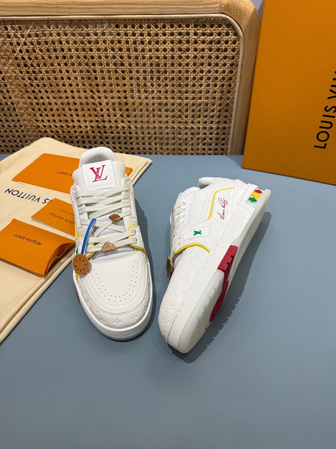 Sneakers Trainer 'Blanc Multicolore Brodé' — vue 27