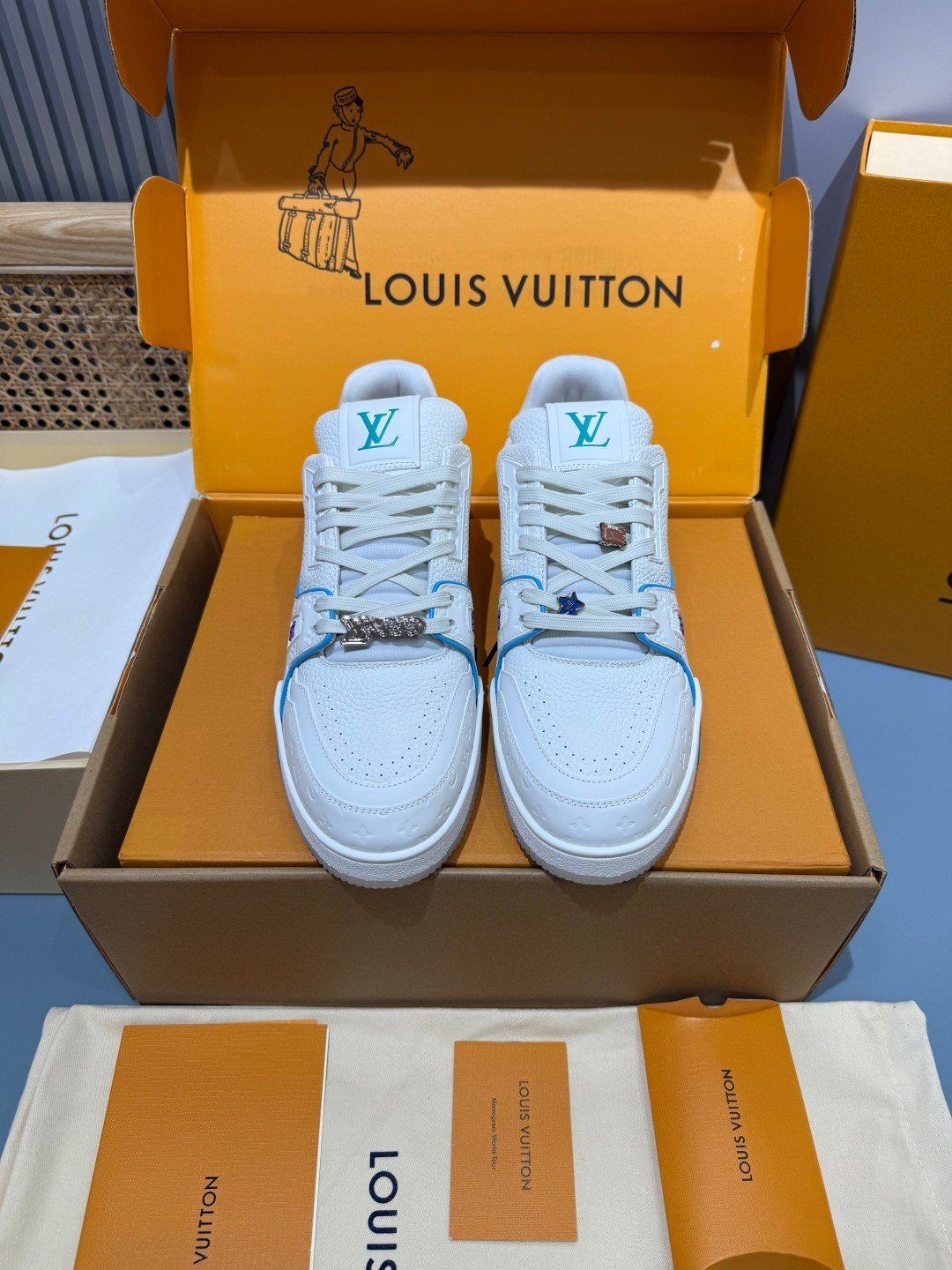 Sneakers Trainer 'Blanc Bleu Glacier' — vue 5