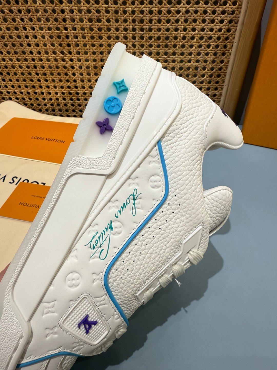 Sneakers Trainer 'Blanc Bleu Glacier' — vue 11
