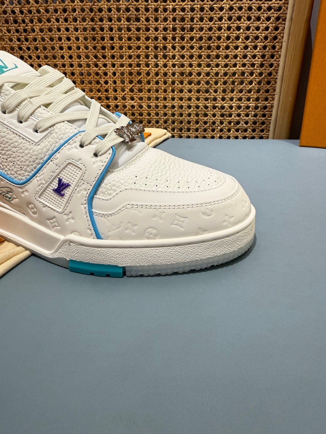 Sneakers Trainer 'Blanc Bleu Glacier' — vue 12