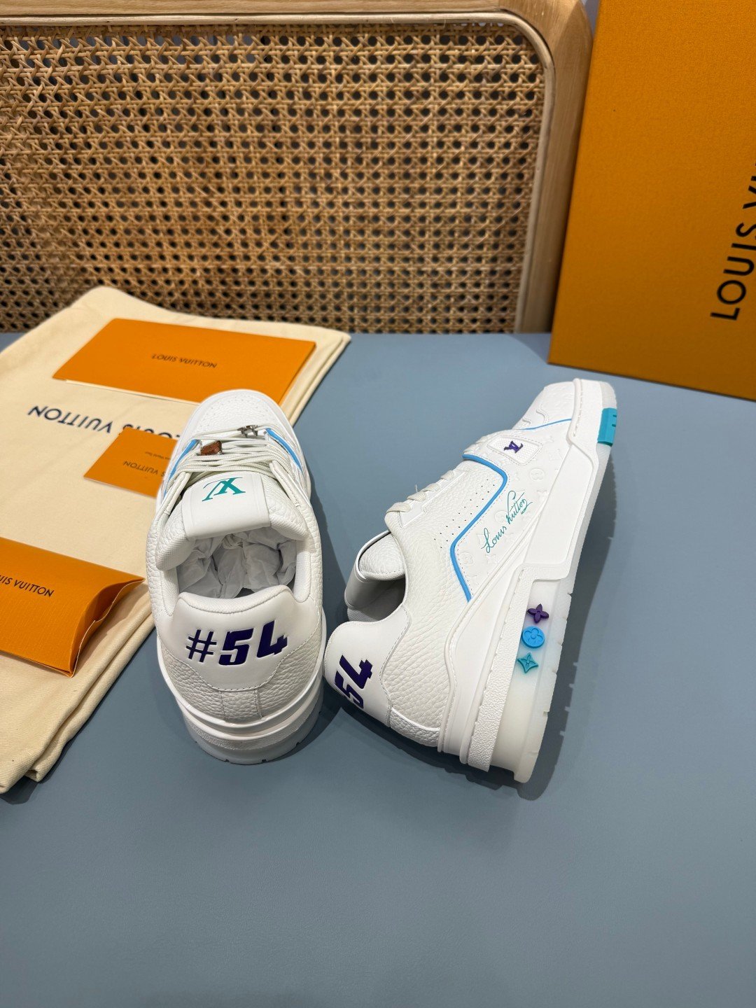 Sneakers Trainer 'Blanc Bleu Glacier' — vue 23